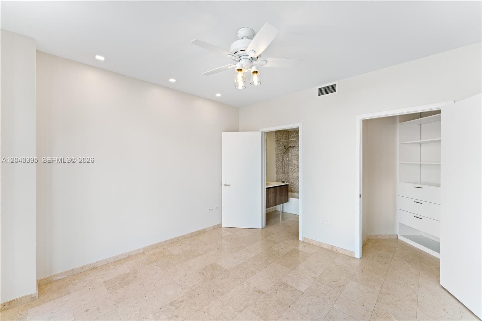 88 SW 7th St 712 photo 17
