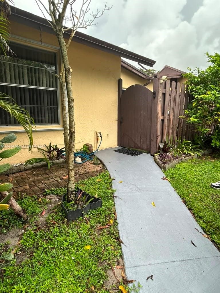 112 Fox Rd 2-50 photo 1