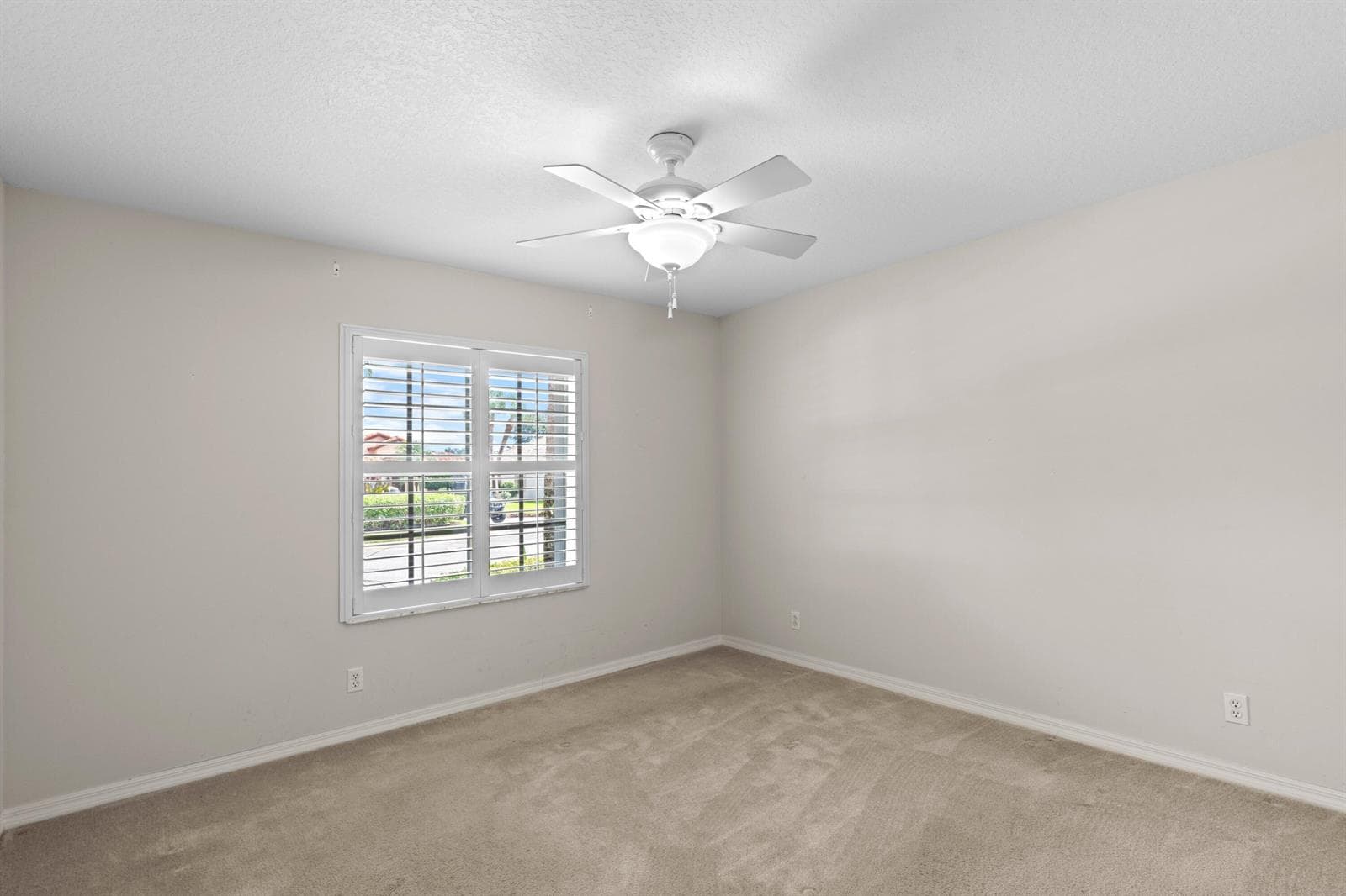 7818 Caprio Drive photo 17