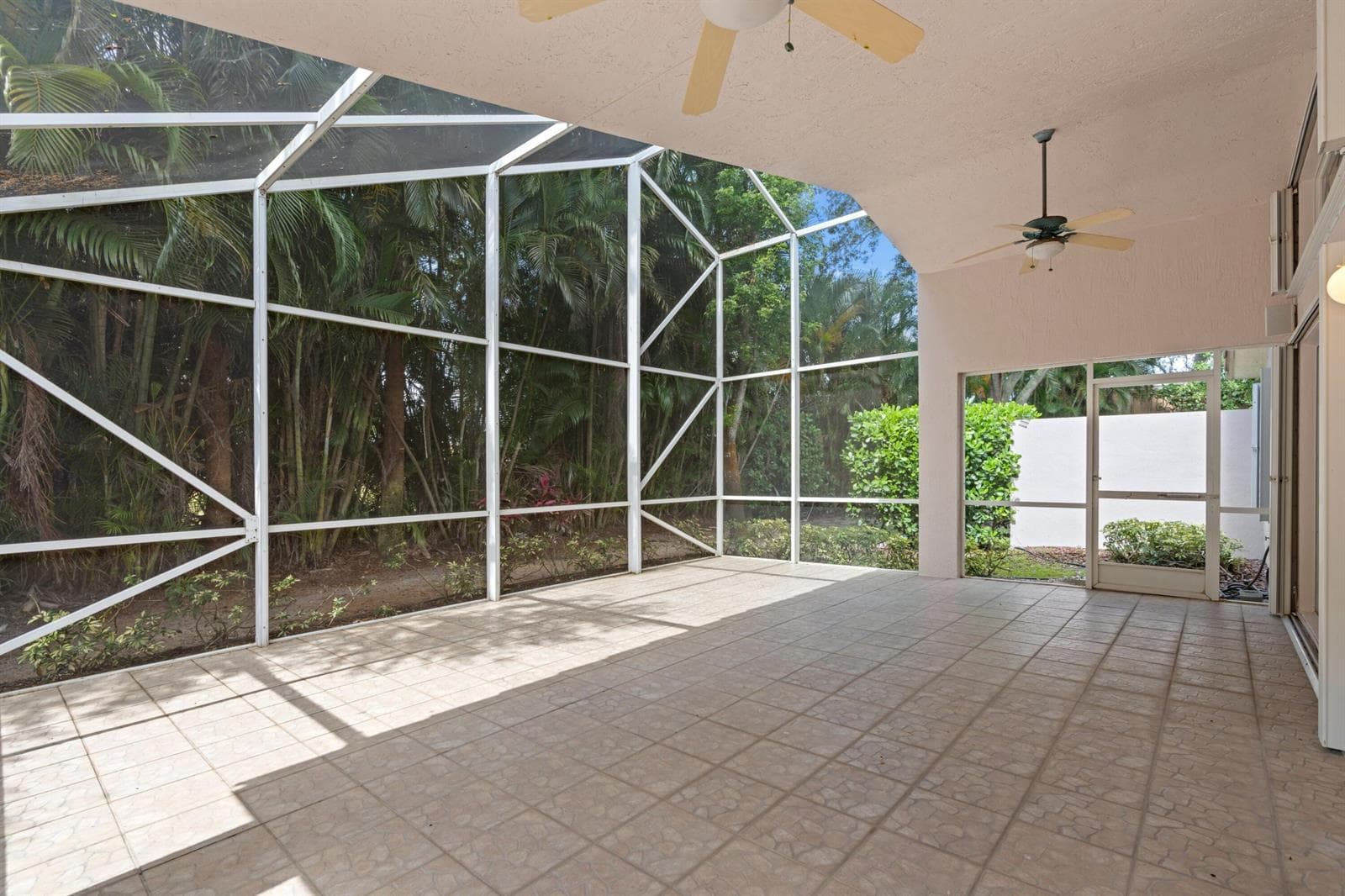 7818 Caprio Drive photo 24