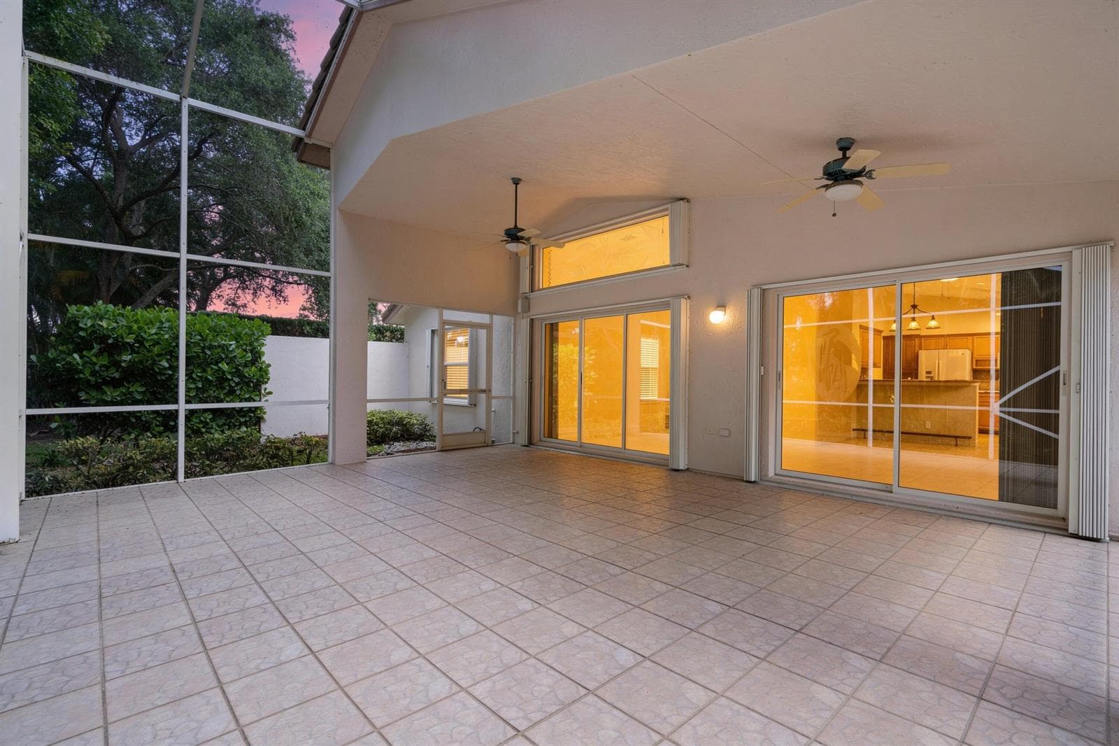 7818 Caprio Drive photo 25