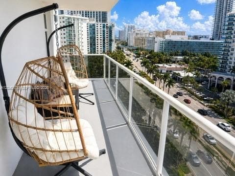3725 S Ocean Dr 1124 photo 24