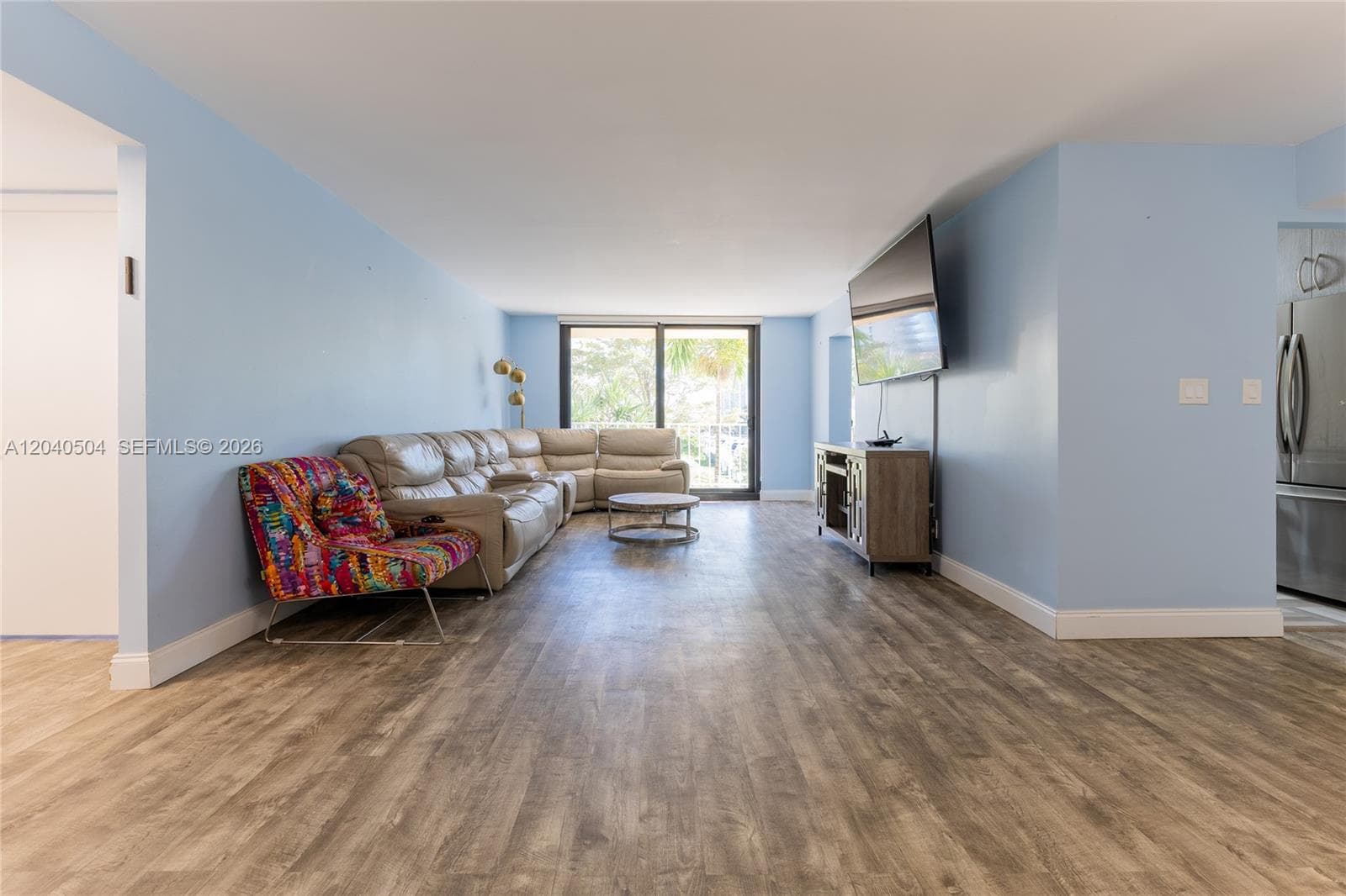 290 174th St 318 photo 5