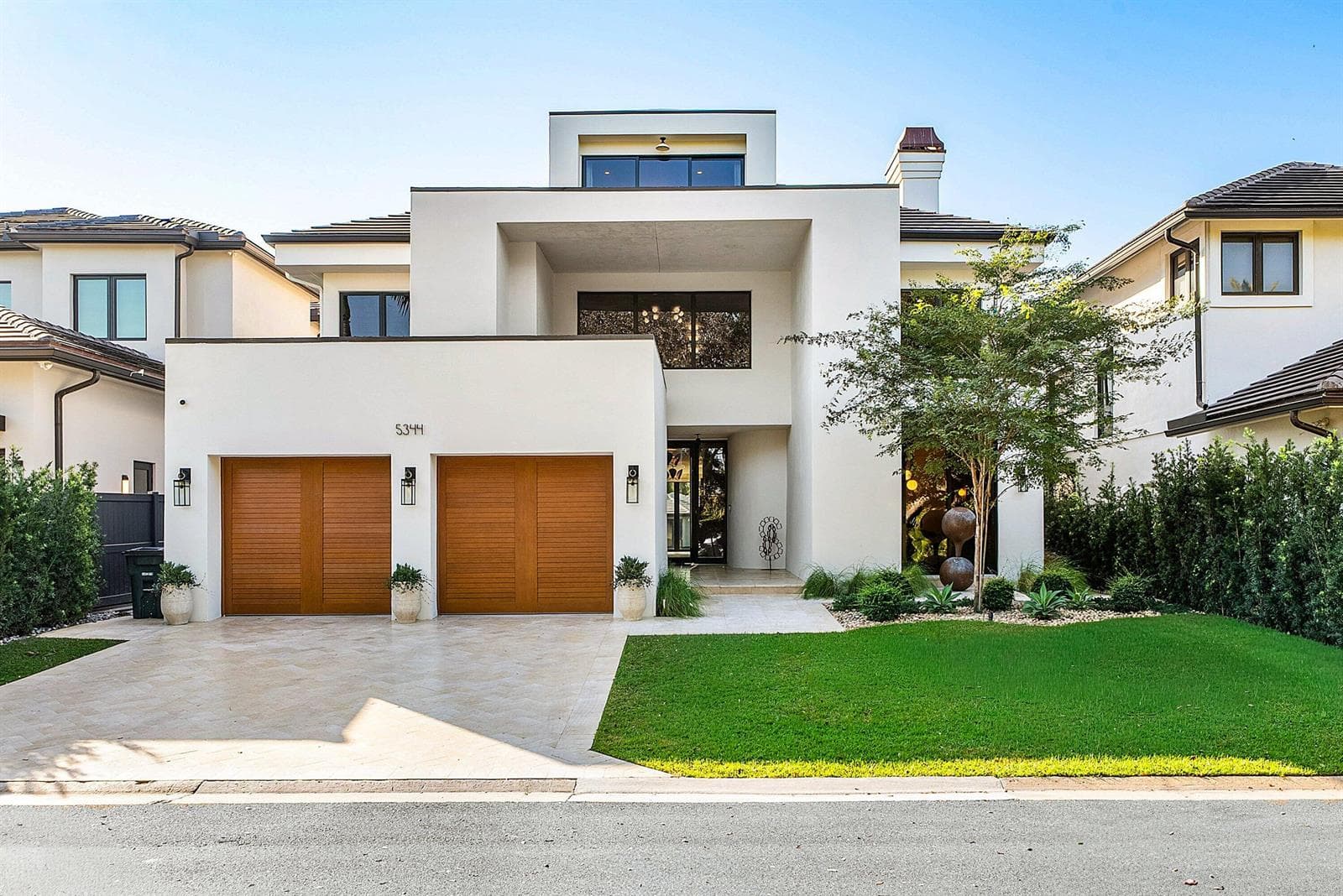 5344 Boca Marina Circle N photo 1