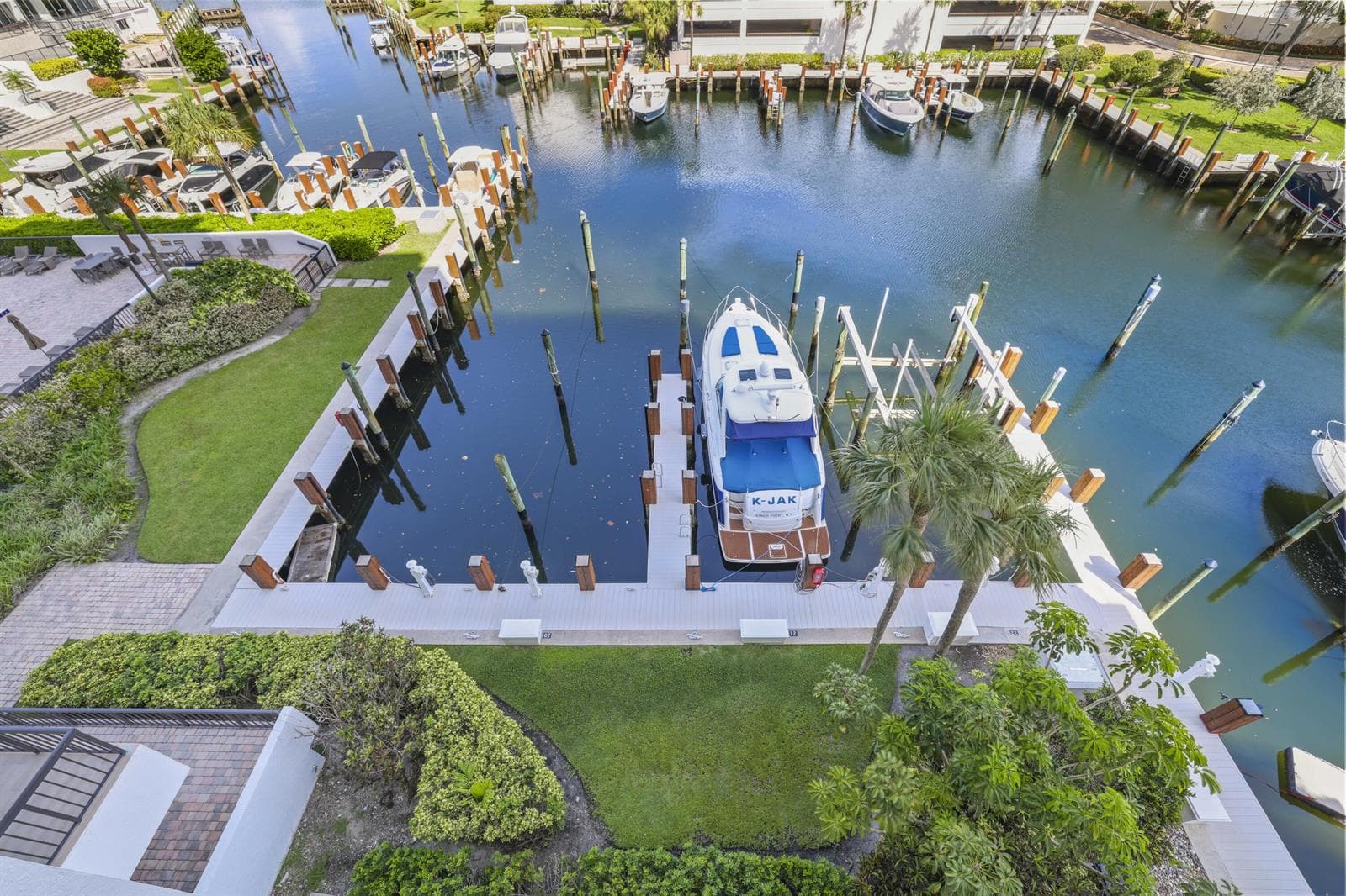 4748 S Ocean Boulevard 502 photo 2