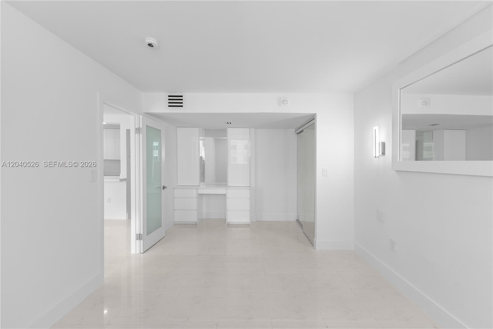 345 Ocean Dr 924 photo 14
