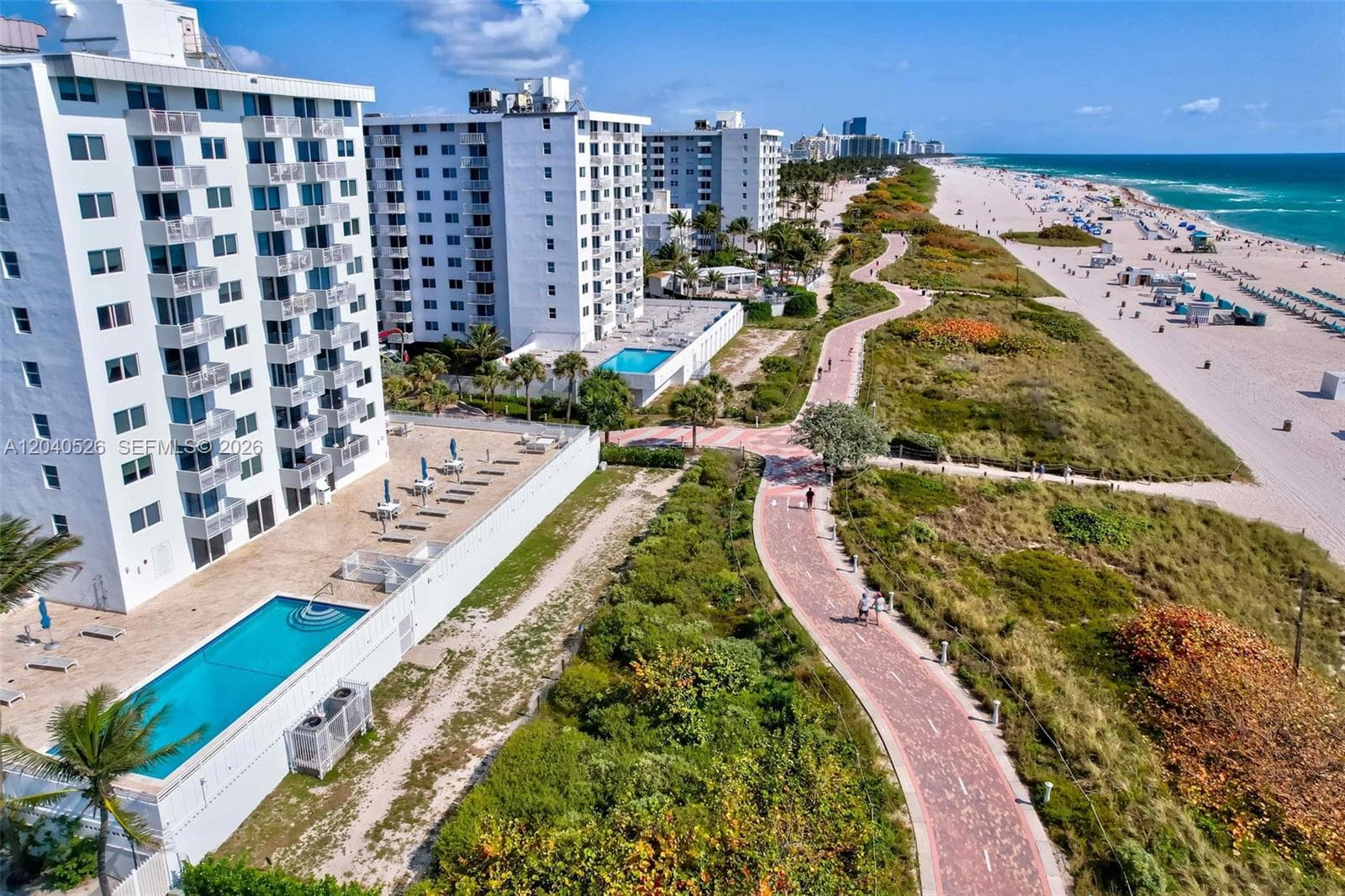 345 Ocean Dr 924 photo 18
