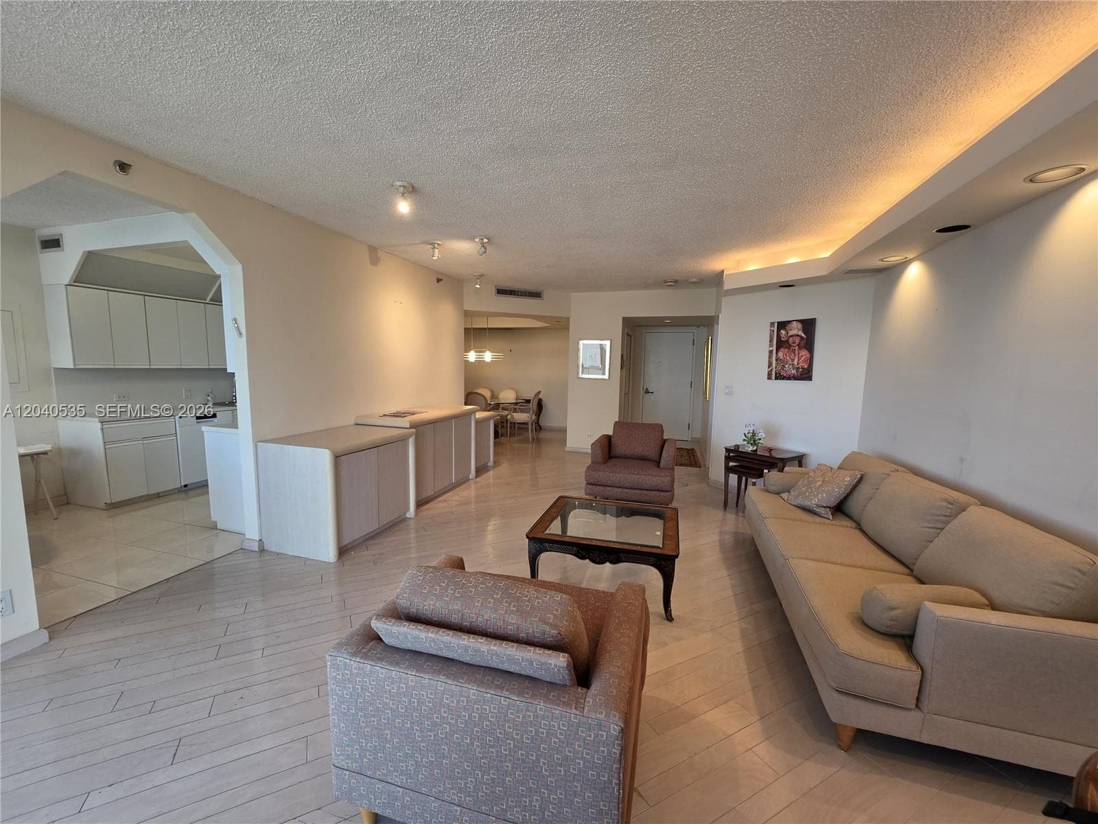 20191 E Country Club Dr 1805 photo 17