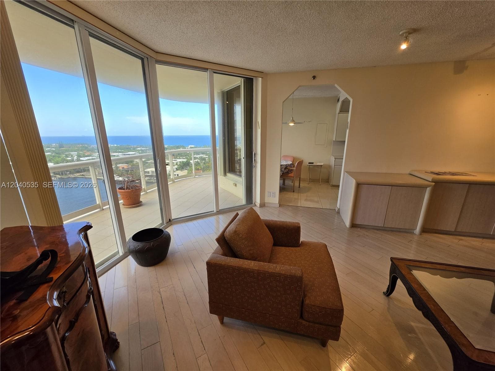20191 E Country Club Dr 1805 photo 20
