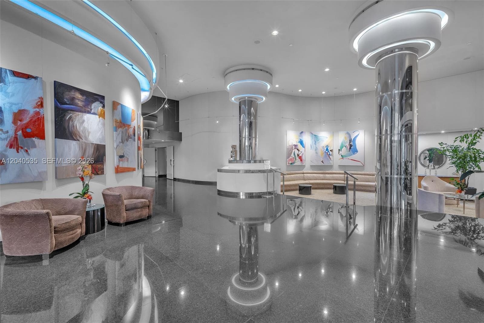 20191 E Country Club Dr 1805 photo 9