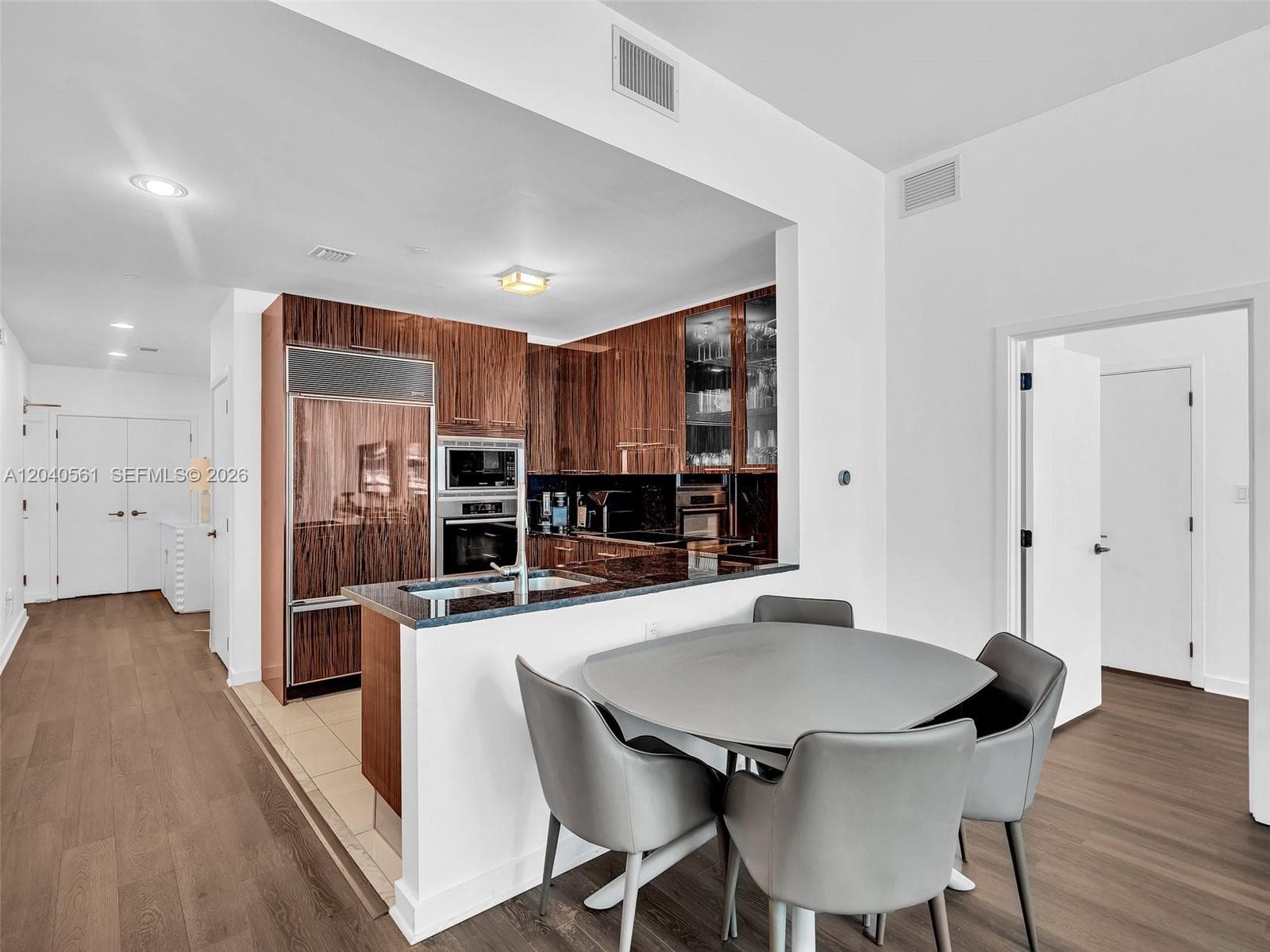 6799 Collins Ave 203 photo 10