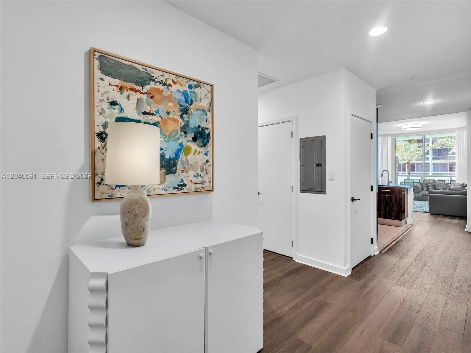 6799 Collins Ave 203 photo 4