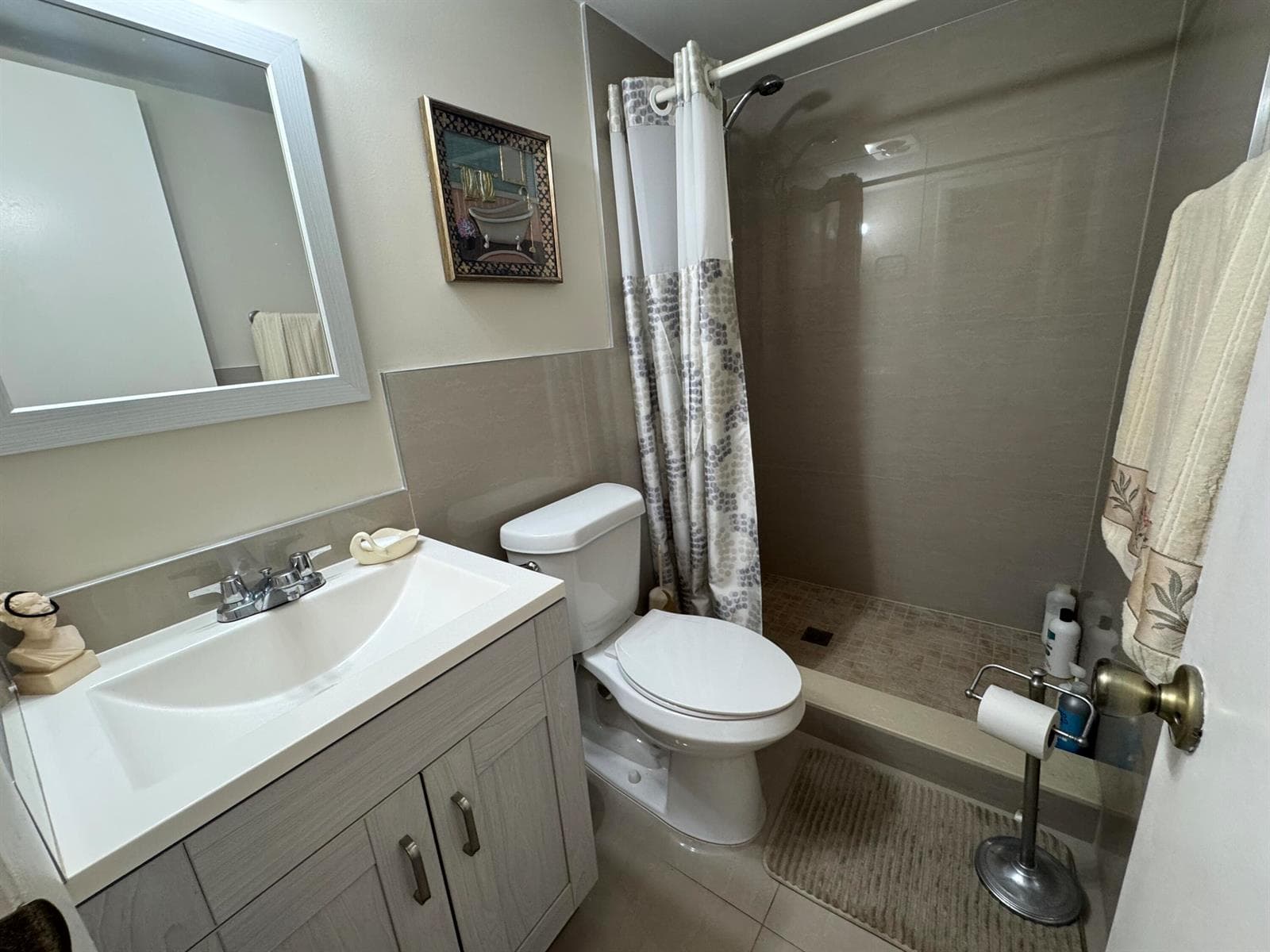 12024 W Greenway Drive 106 photo 20
