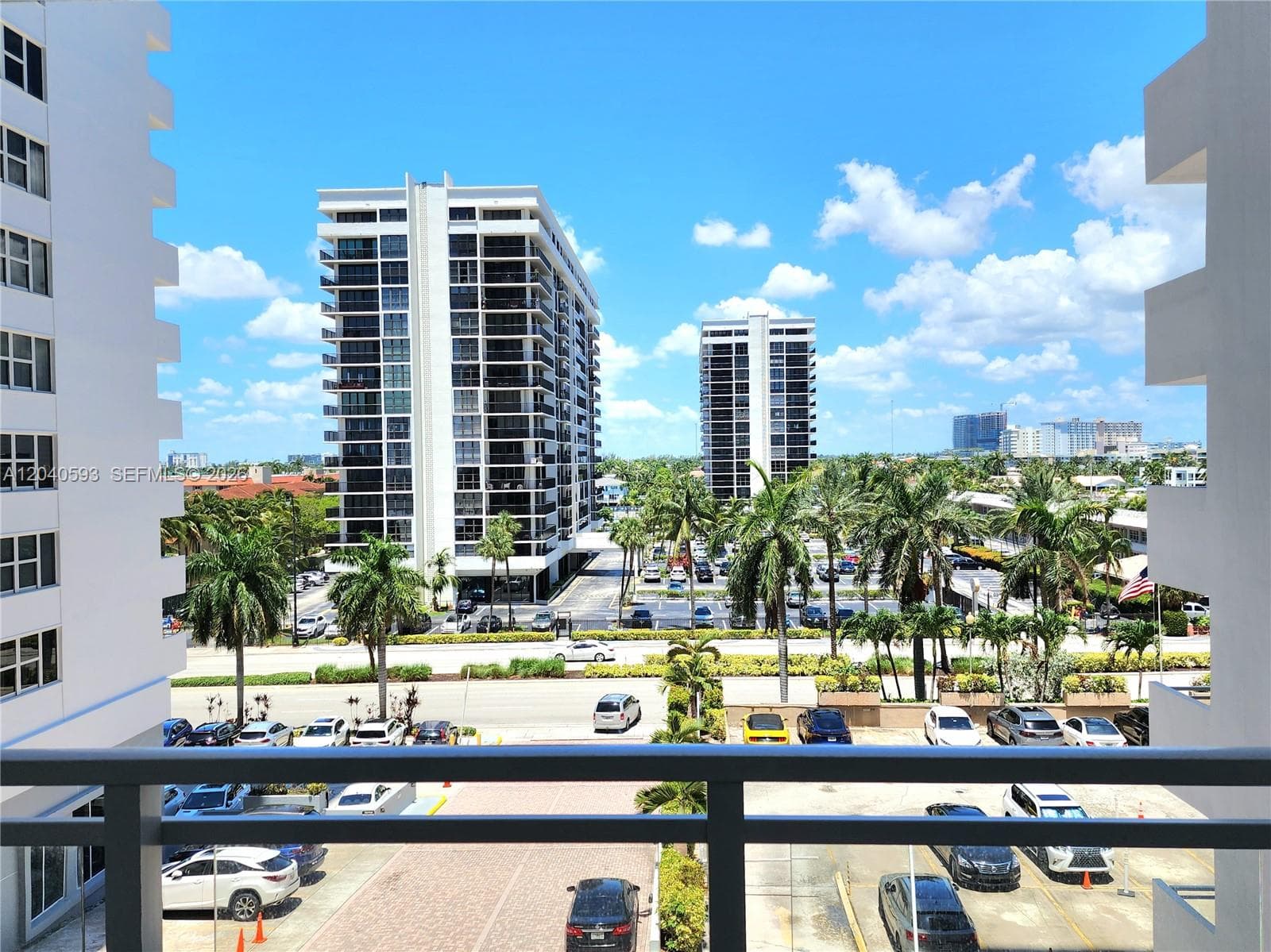 2030 S Ocean Dr 401 photo 3