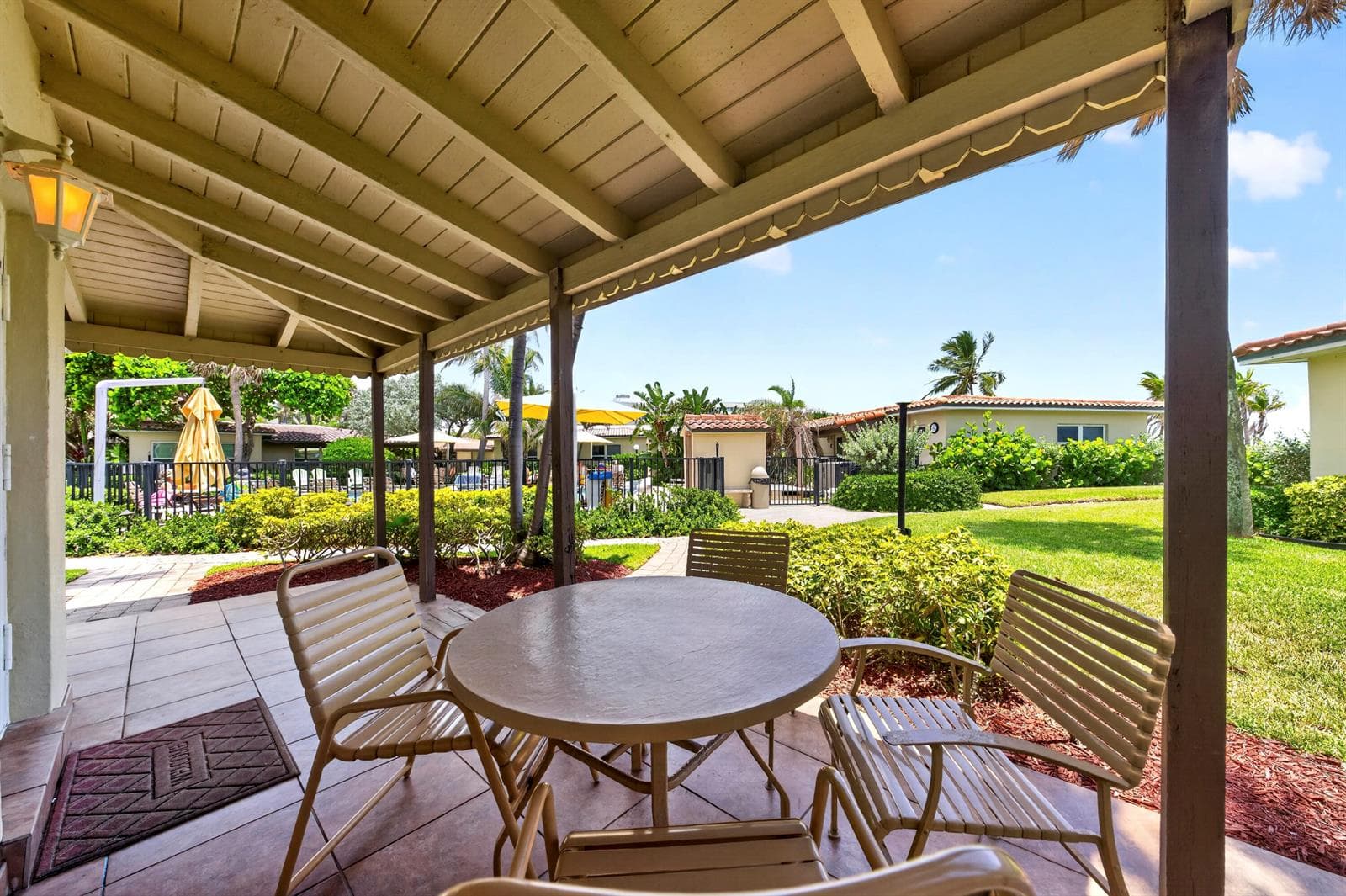 1225 Hillsboro Mile Villa H2 photo 14