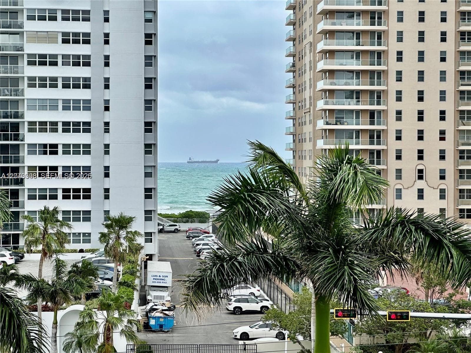 1893 S Ocean Dr 601 photo 2