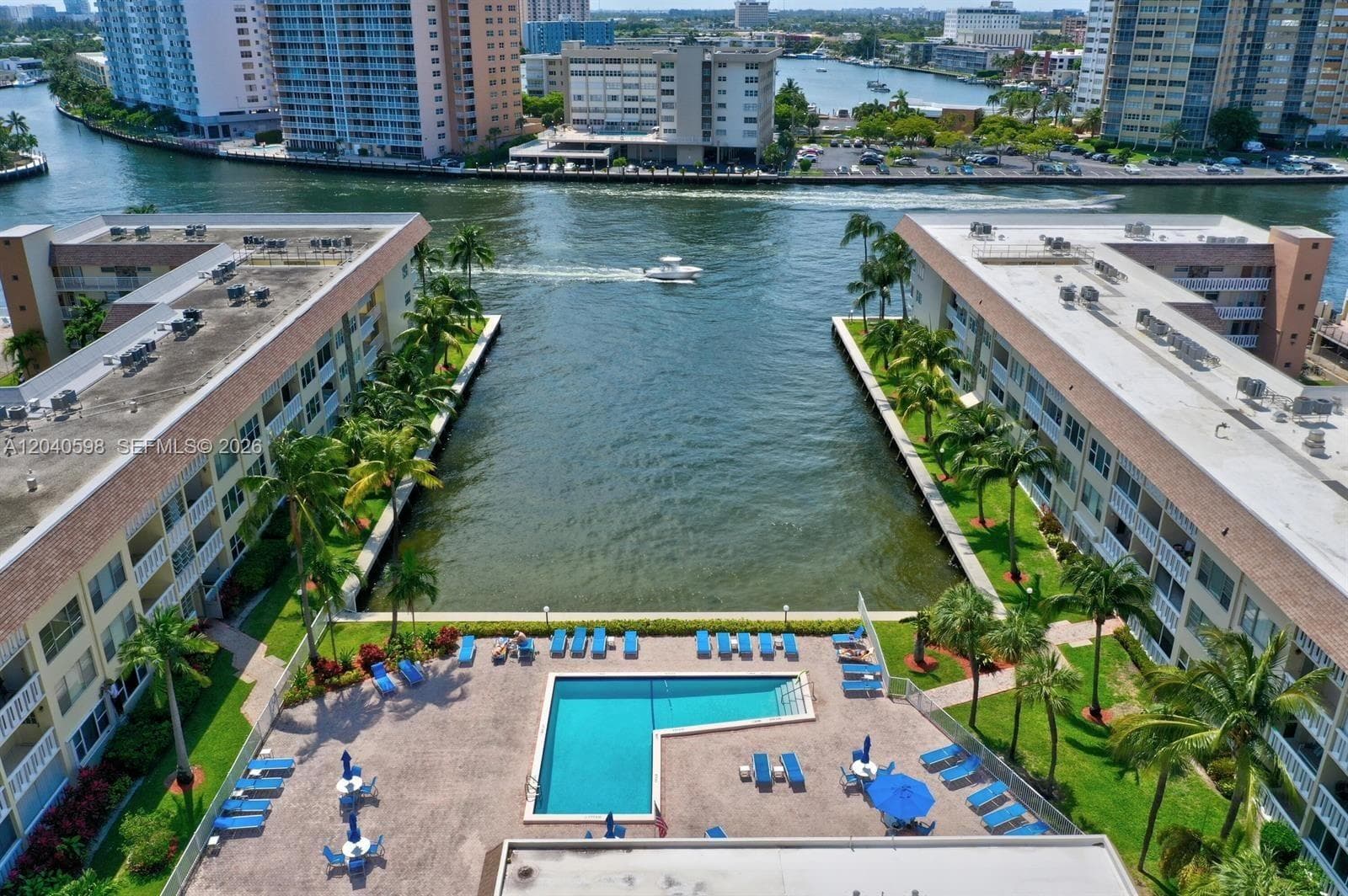 1893 S Ocean Dr 601 photo 22