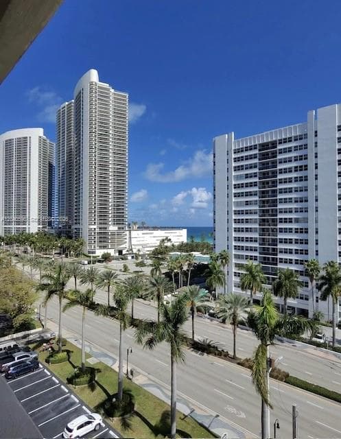 1893 S Ocean Dr 601 photo 14