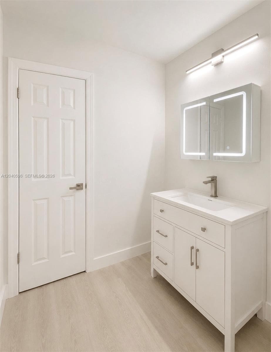 1893 S Ocean Dr 601 photo 11