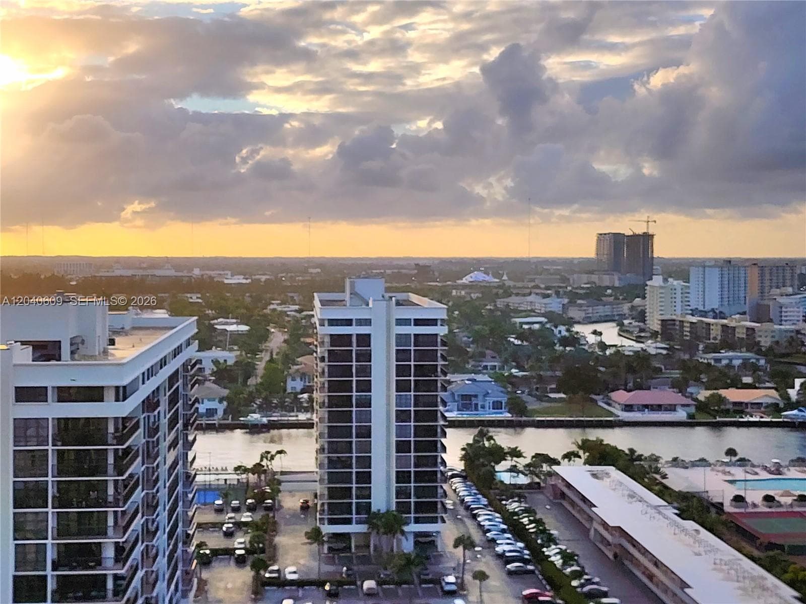 2030 S Ocean Dr 1901 photo 2