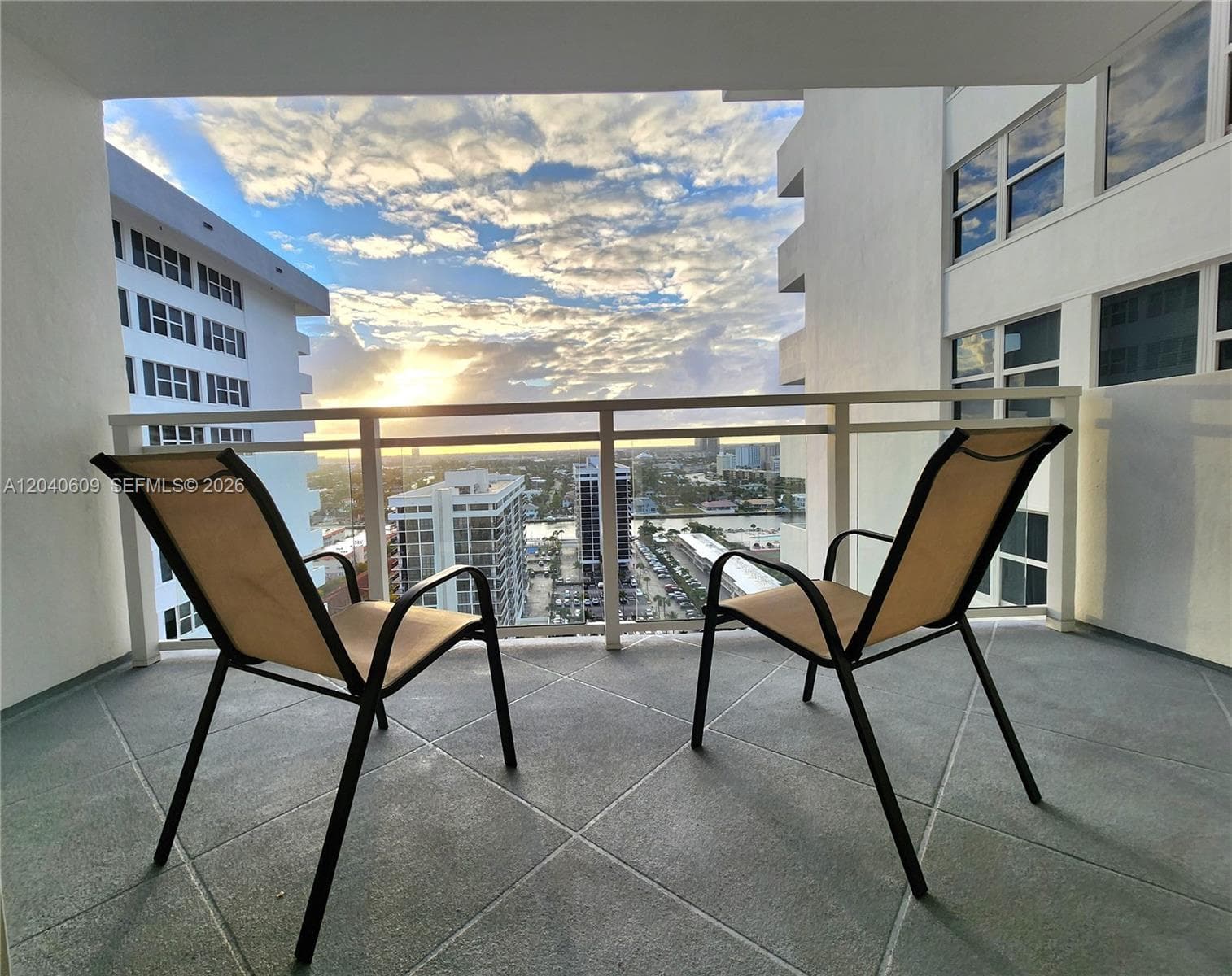 2030 S Ocean Dr 1901 photo 3
