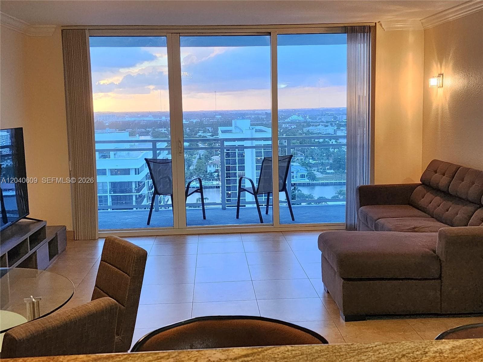 2030 S Ocean Dr 1901 photo 4