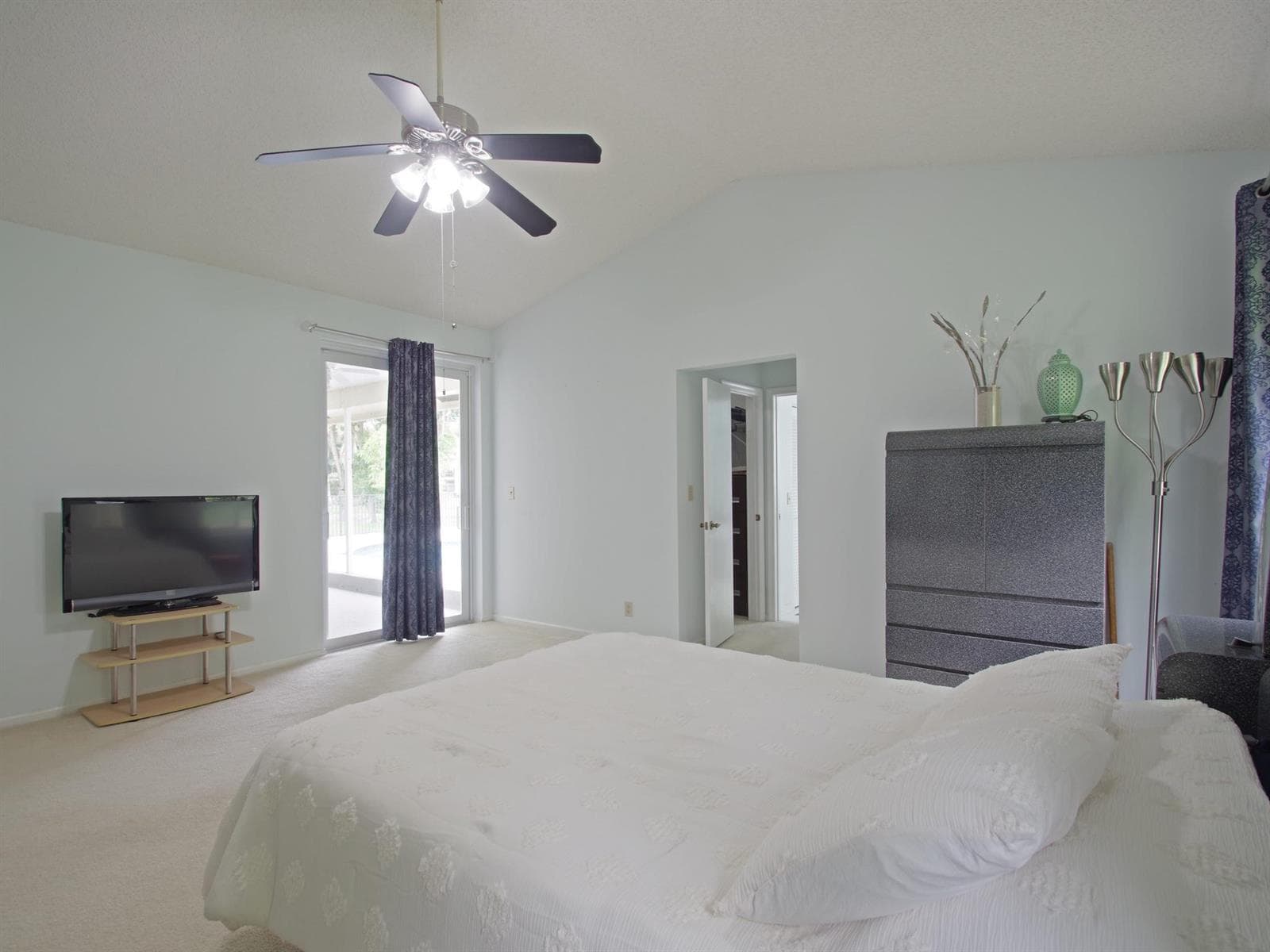 6300 NW 60th Way photo 11