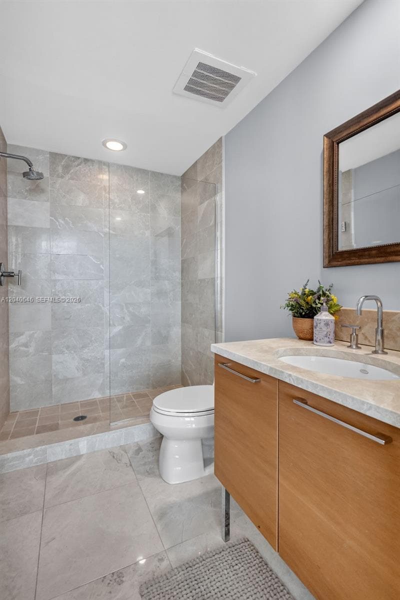 17001 Collins Ave 3402 photo 23