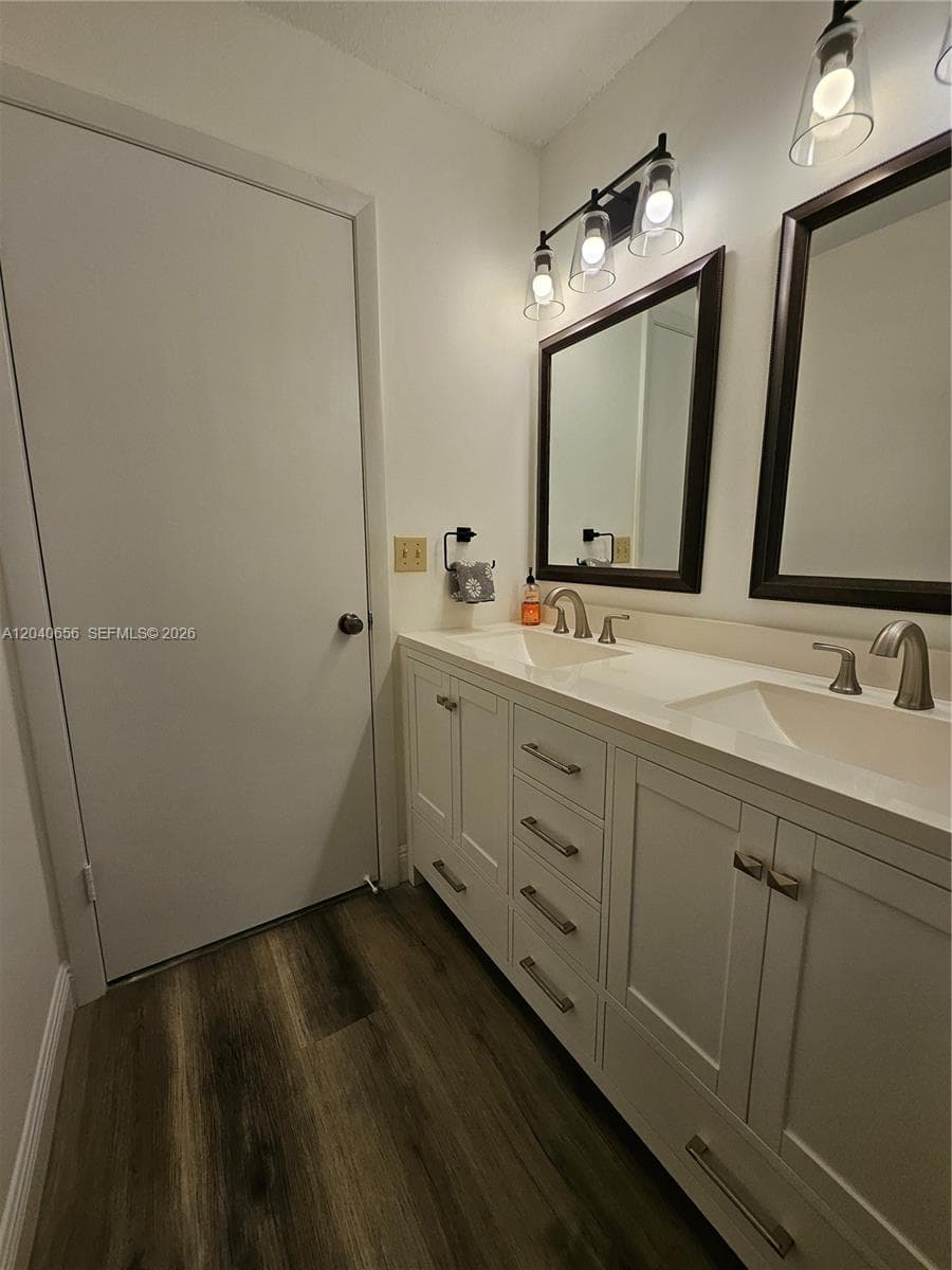 3015 SW 21st Ter 371B photo 13