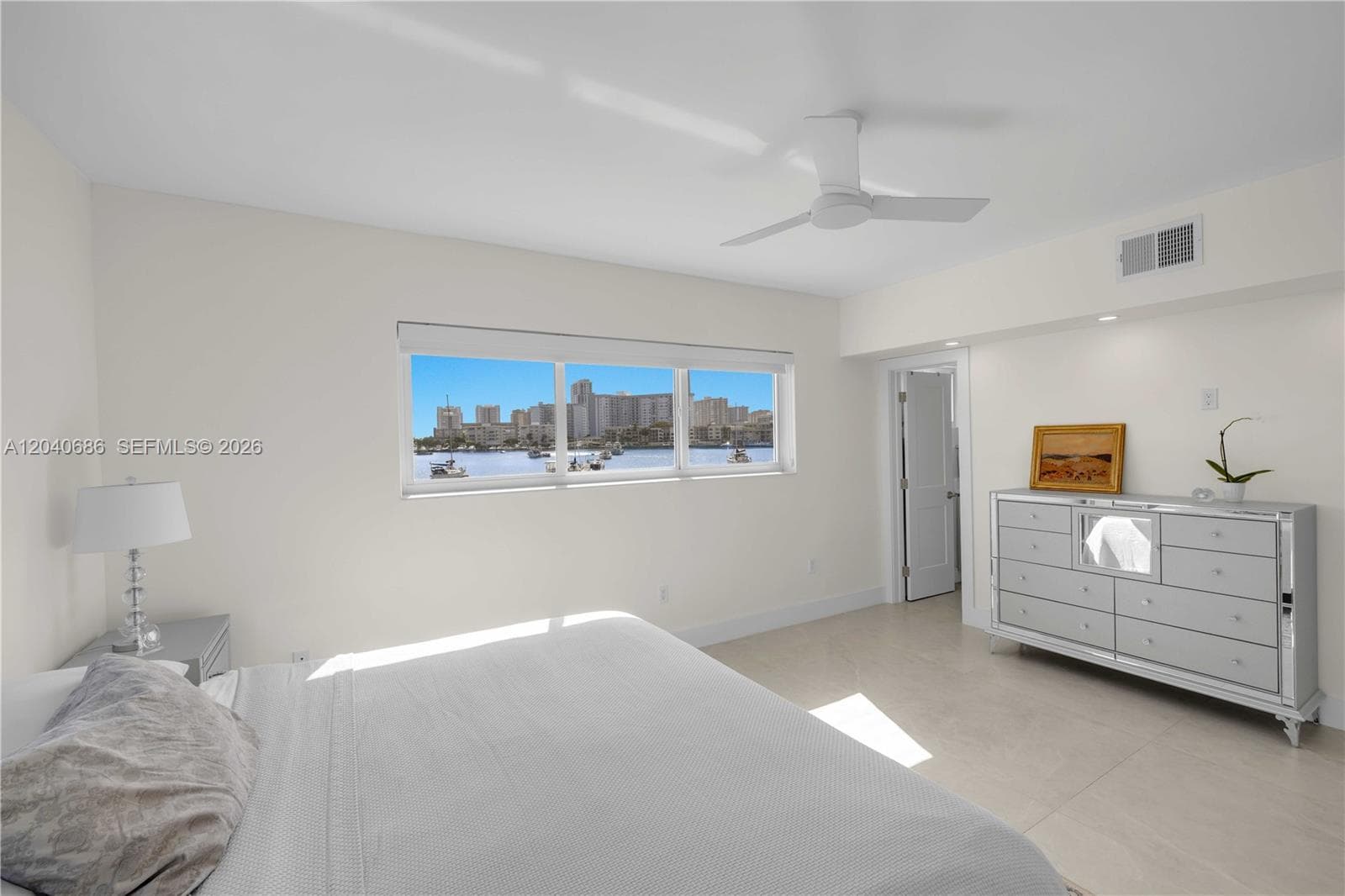 462 Golden Isles Dr 211 photo 17