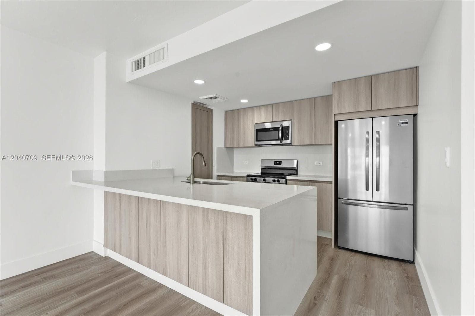 2451 Brickell Ave 14C photo 9