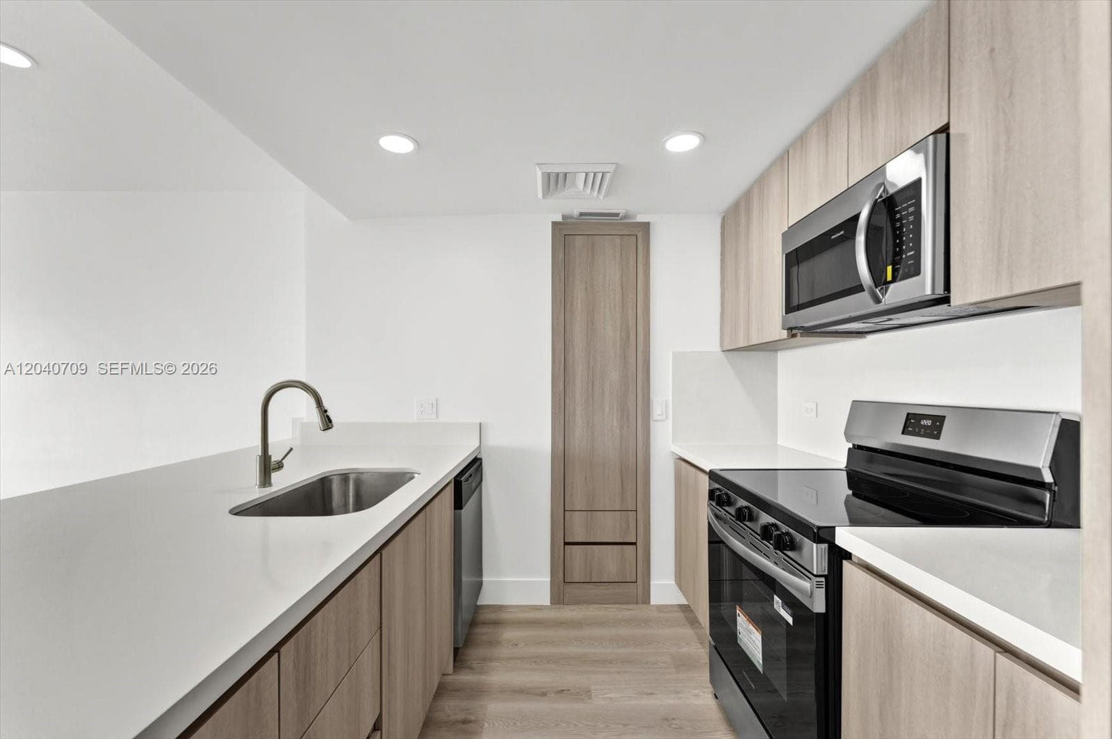 2451 Brickell Ave 14C photo 11