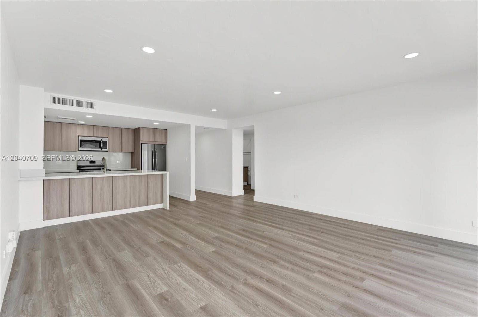 2451 Brickell Ave 14C photo 8