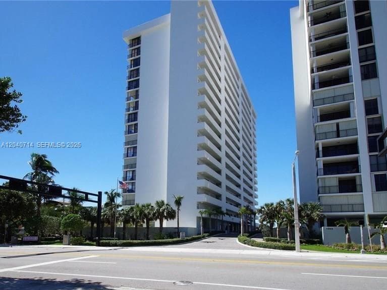 1901 N Ocean Blvd 7E photo 15
