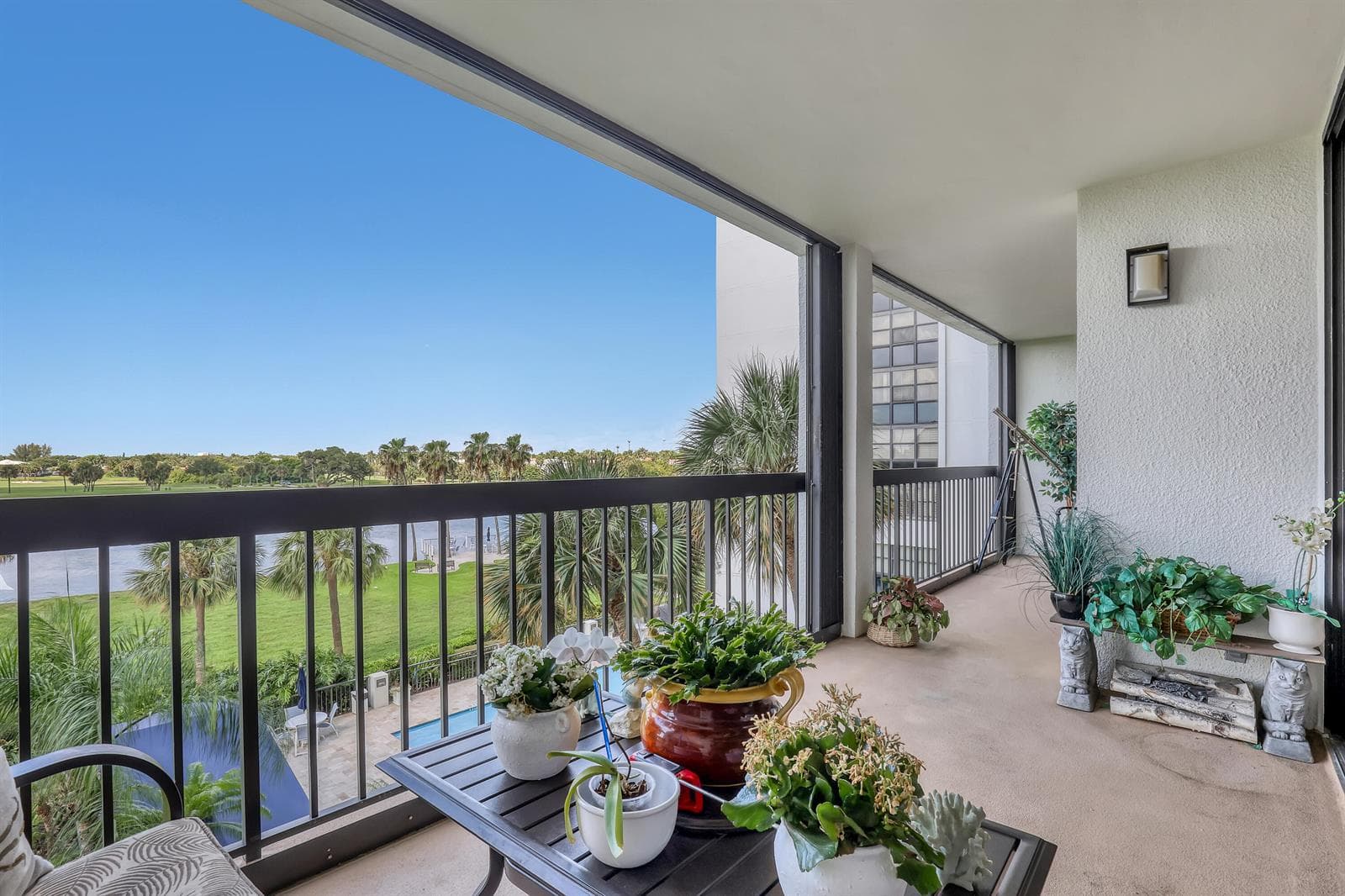 356 Golfview Road 403 photo 13