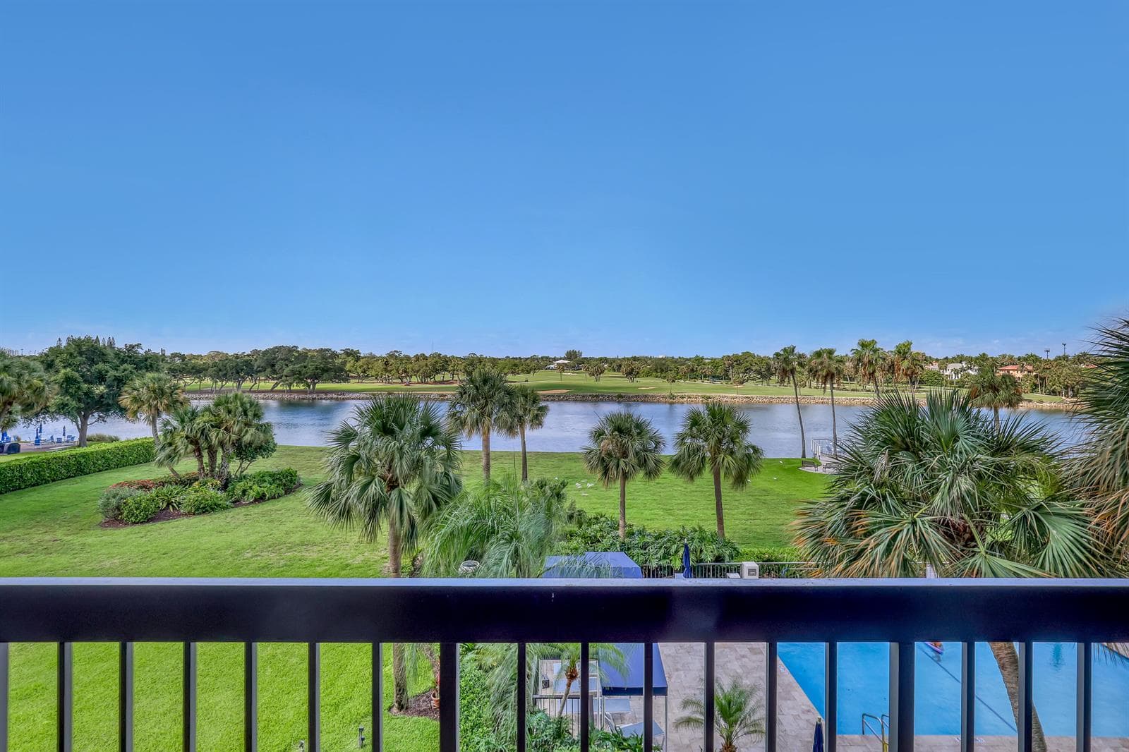 356 Golfview Road 403 photo 14