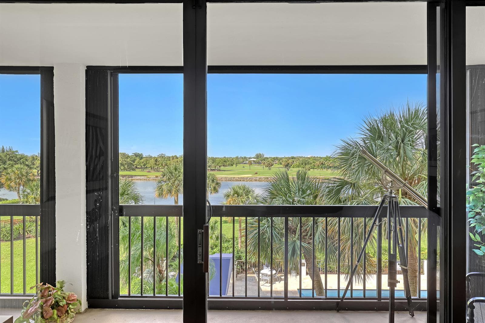 356 Golfview Road 403 photo 15