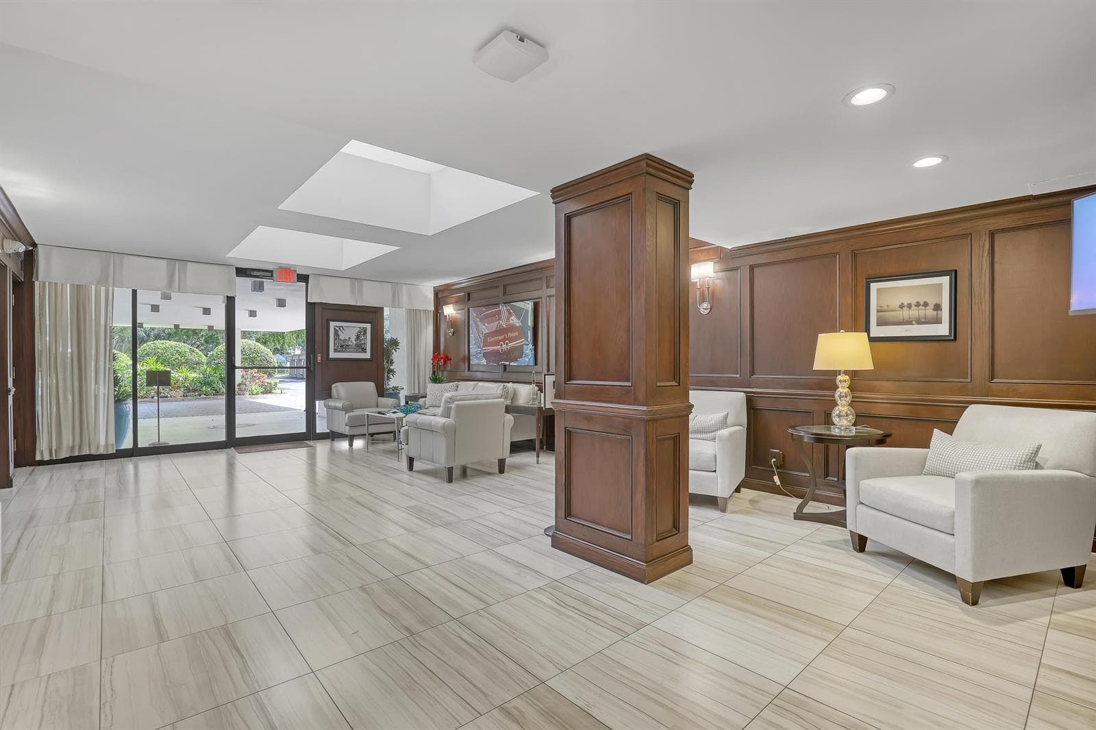 356 Golfview Road 403 photo 4