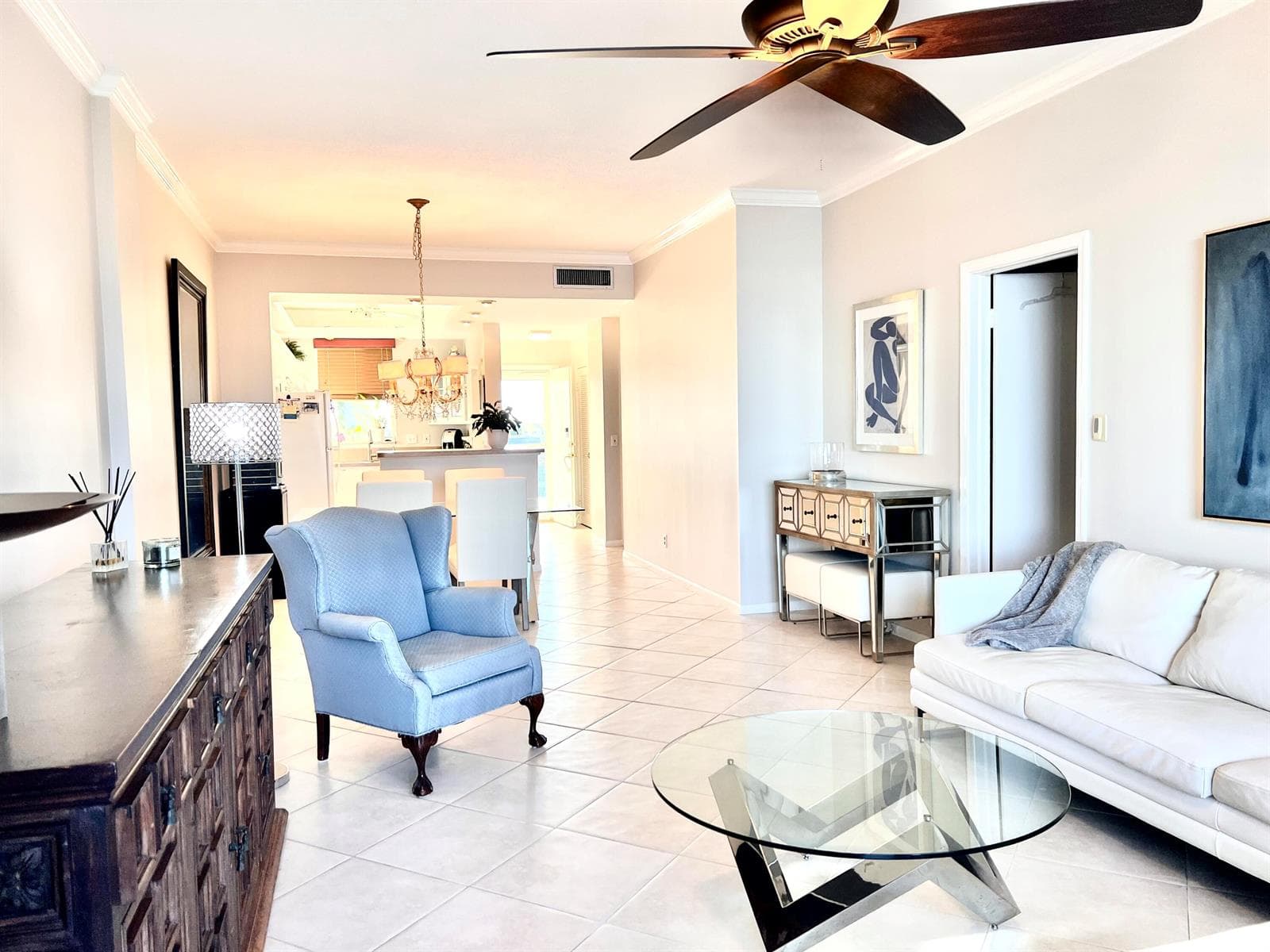100 Paradise Harbour Boulevard 506 photo 4
