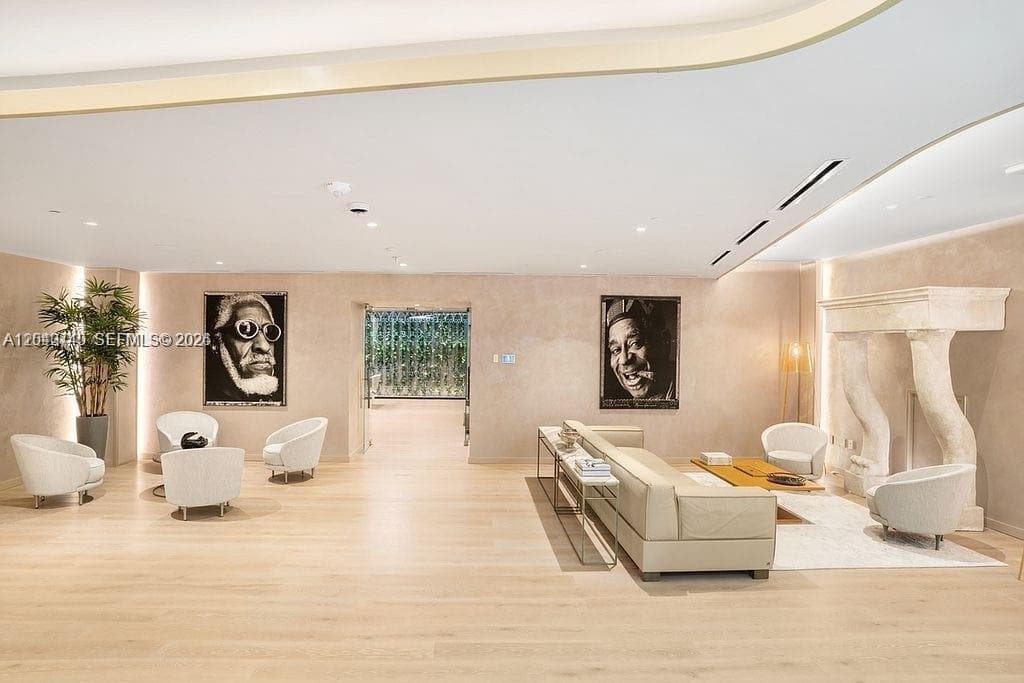 1000 Brickell Plz 4906 photo 22