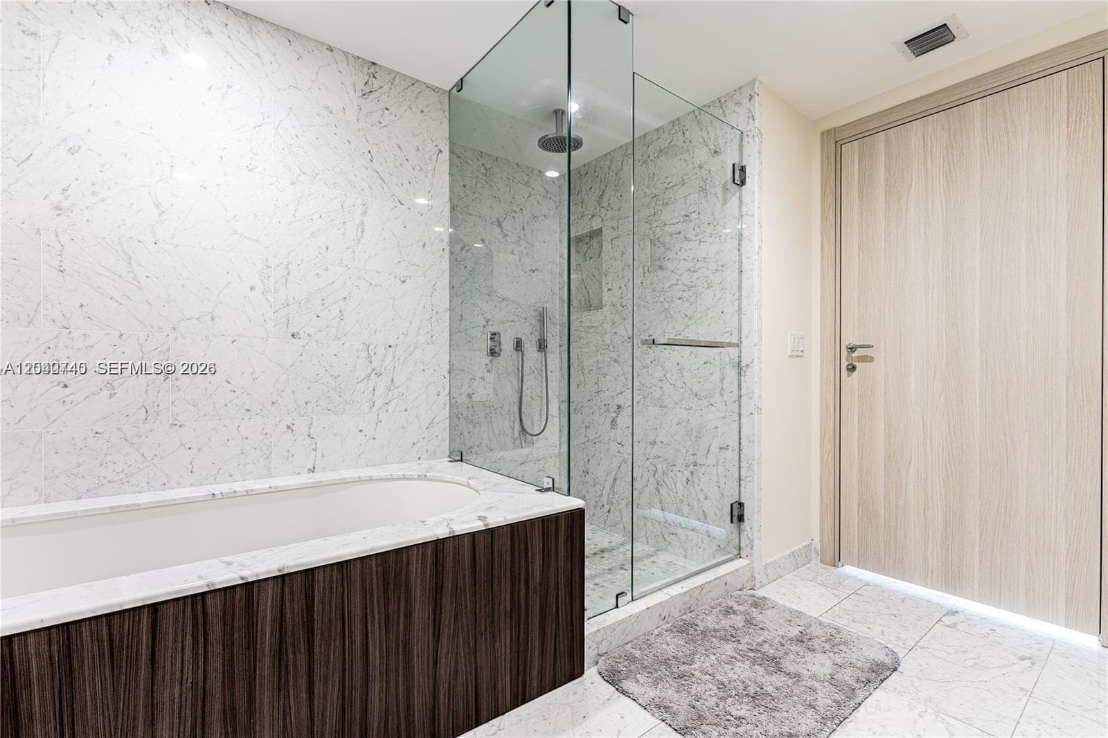 1000 Brickell Plz 4906 photo 11