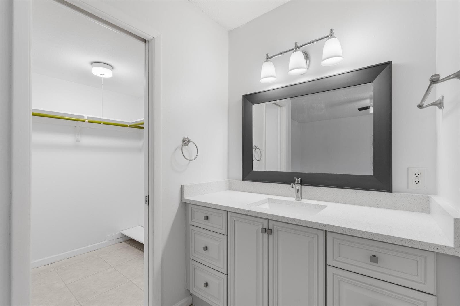 10693 N Military Trail 7 photo 17