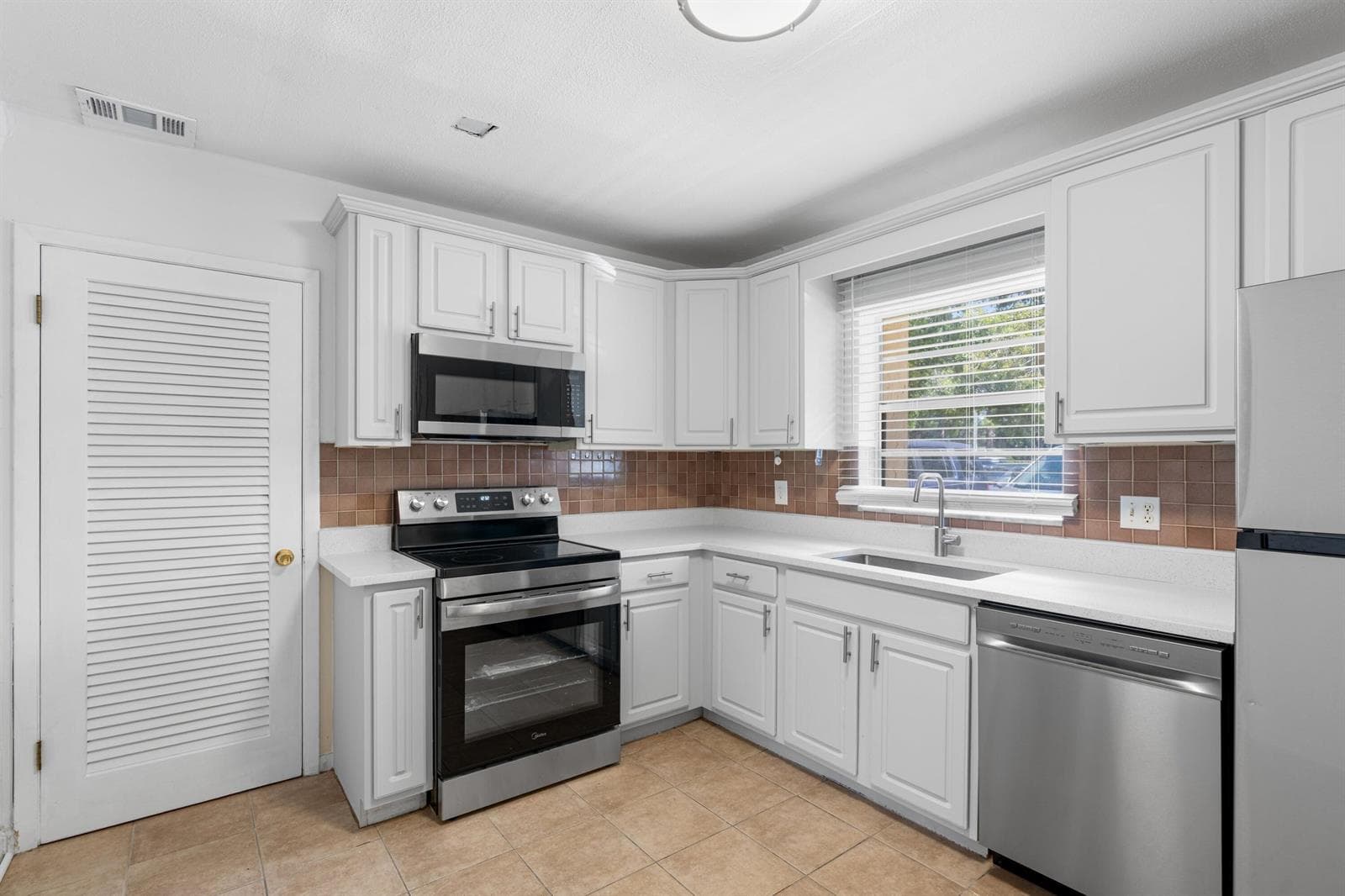 10693 N Military Trail 7 photo 11