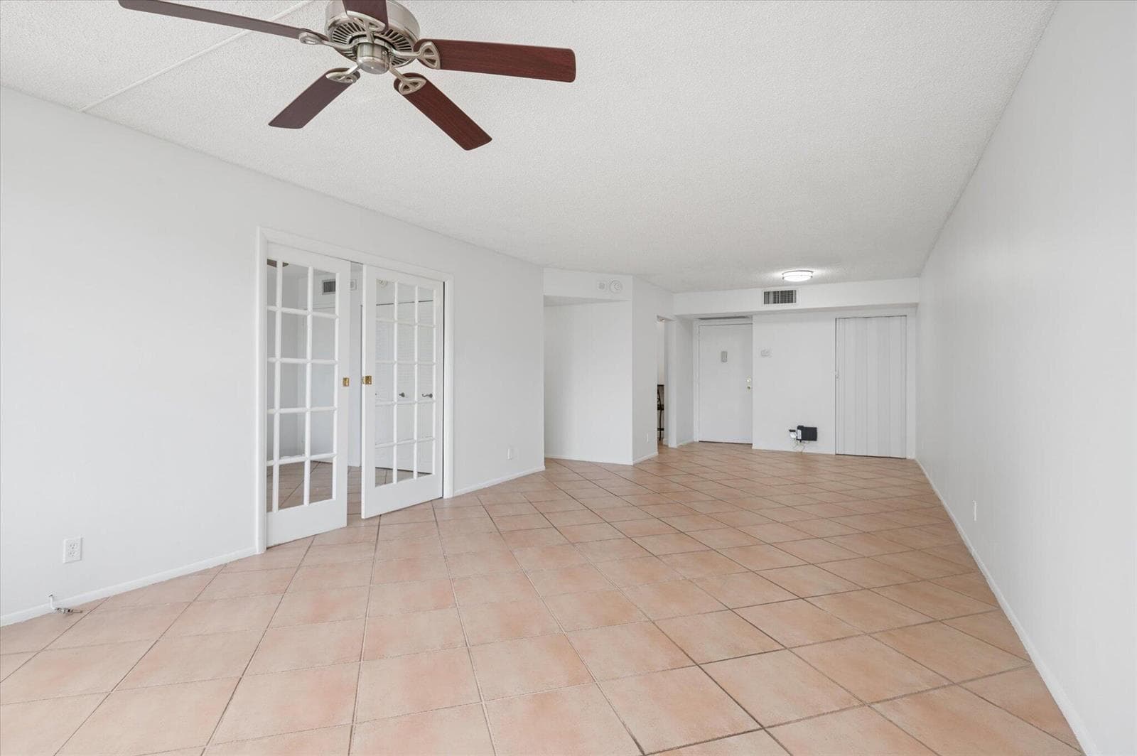 1170 N Federal Highway 309 photo 12