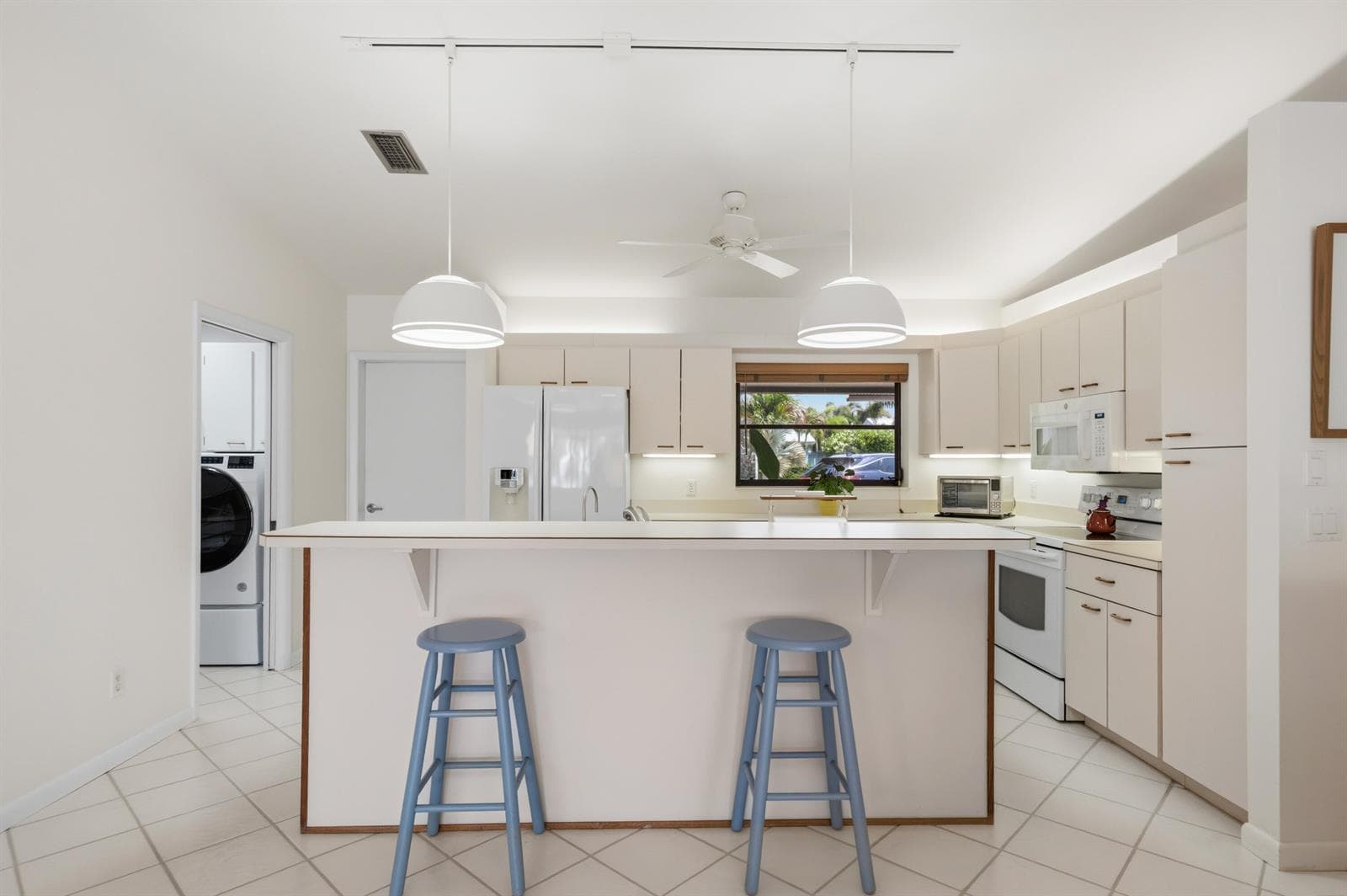 1604 SW Seagull Way photo 8