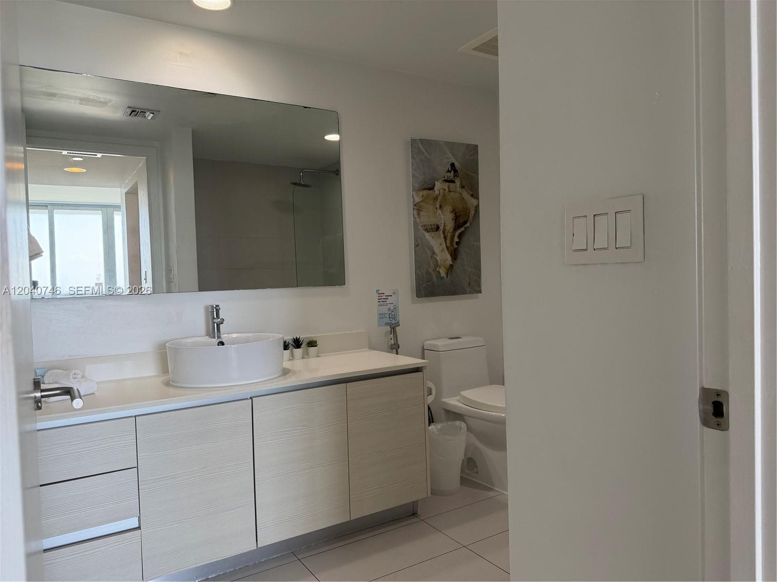 2602 E Hallandale Beach Blvd R1910 photo 17