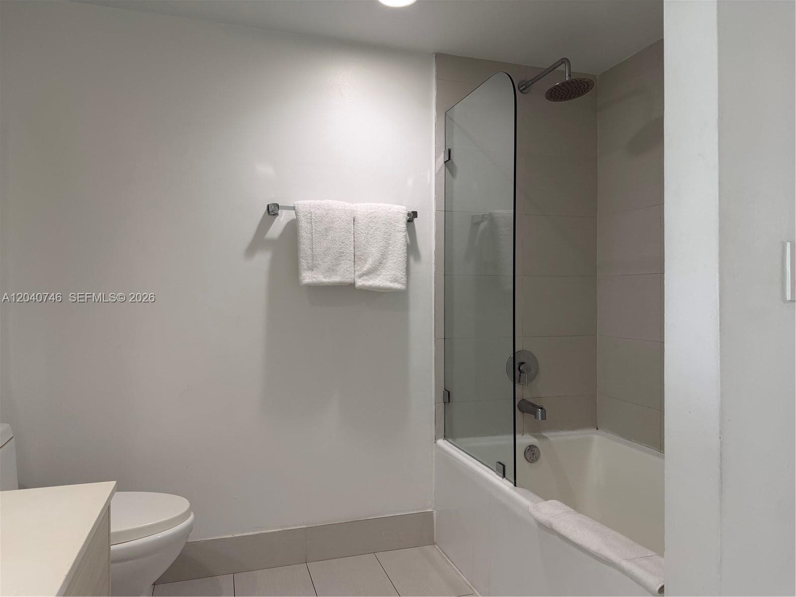 2602 E Hallandale Beach Blvd R1910 photo 19