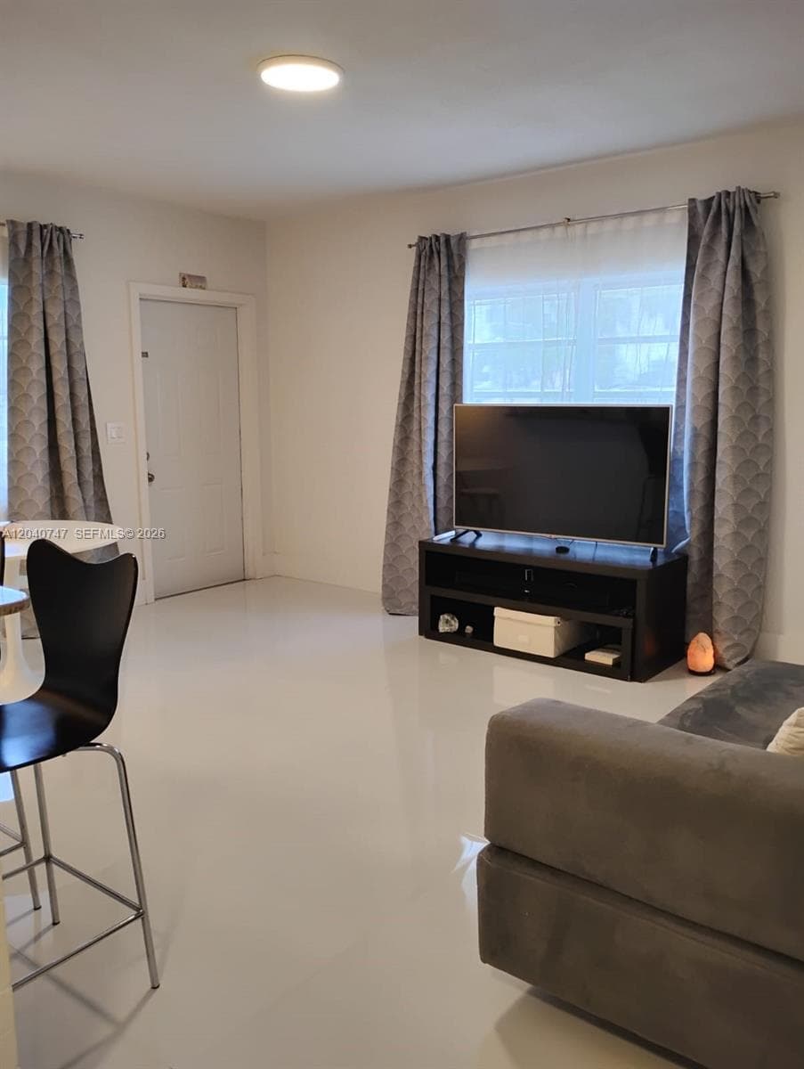 N112 photo 3