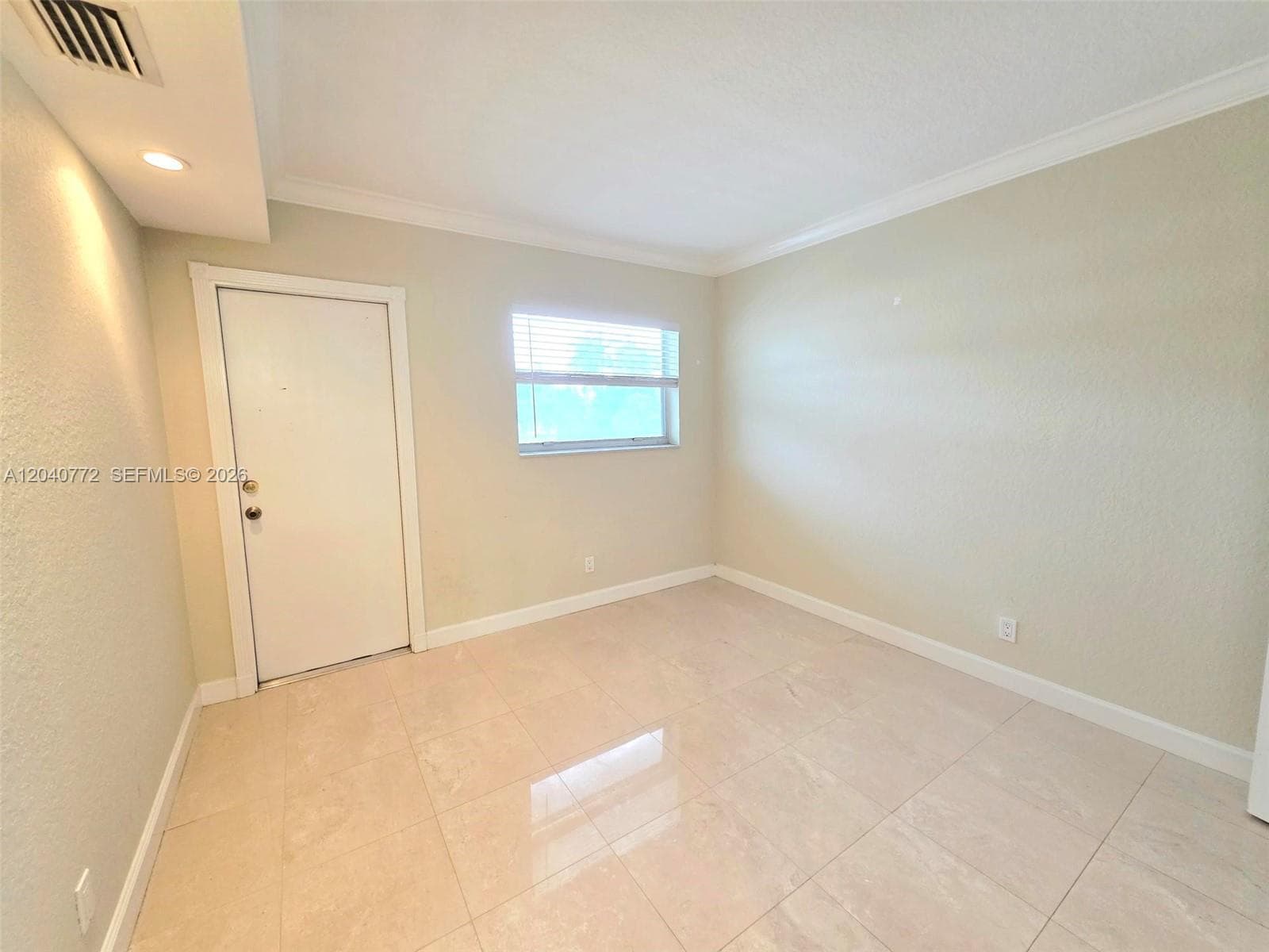 1400 NE 57th Ct 202 photo 14
