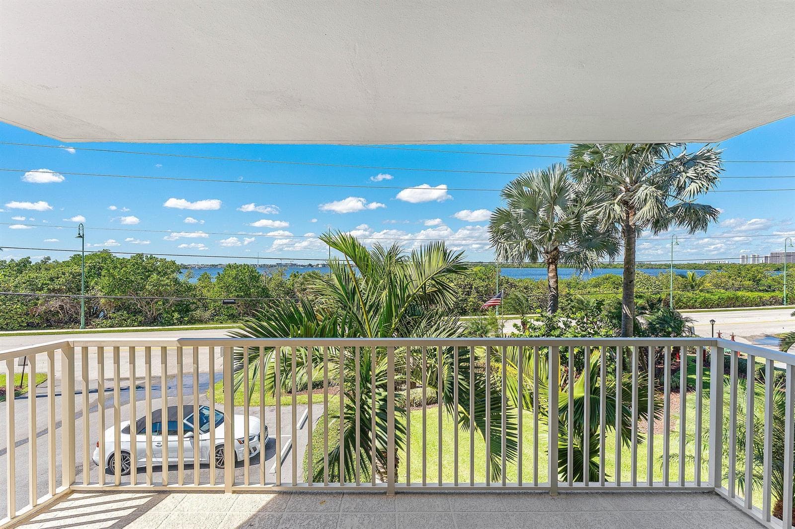 5480 N Ocean Drive B1c photo 24